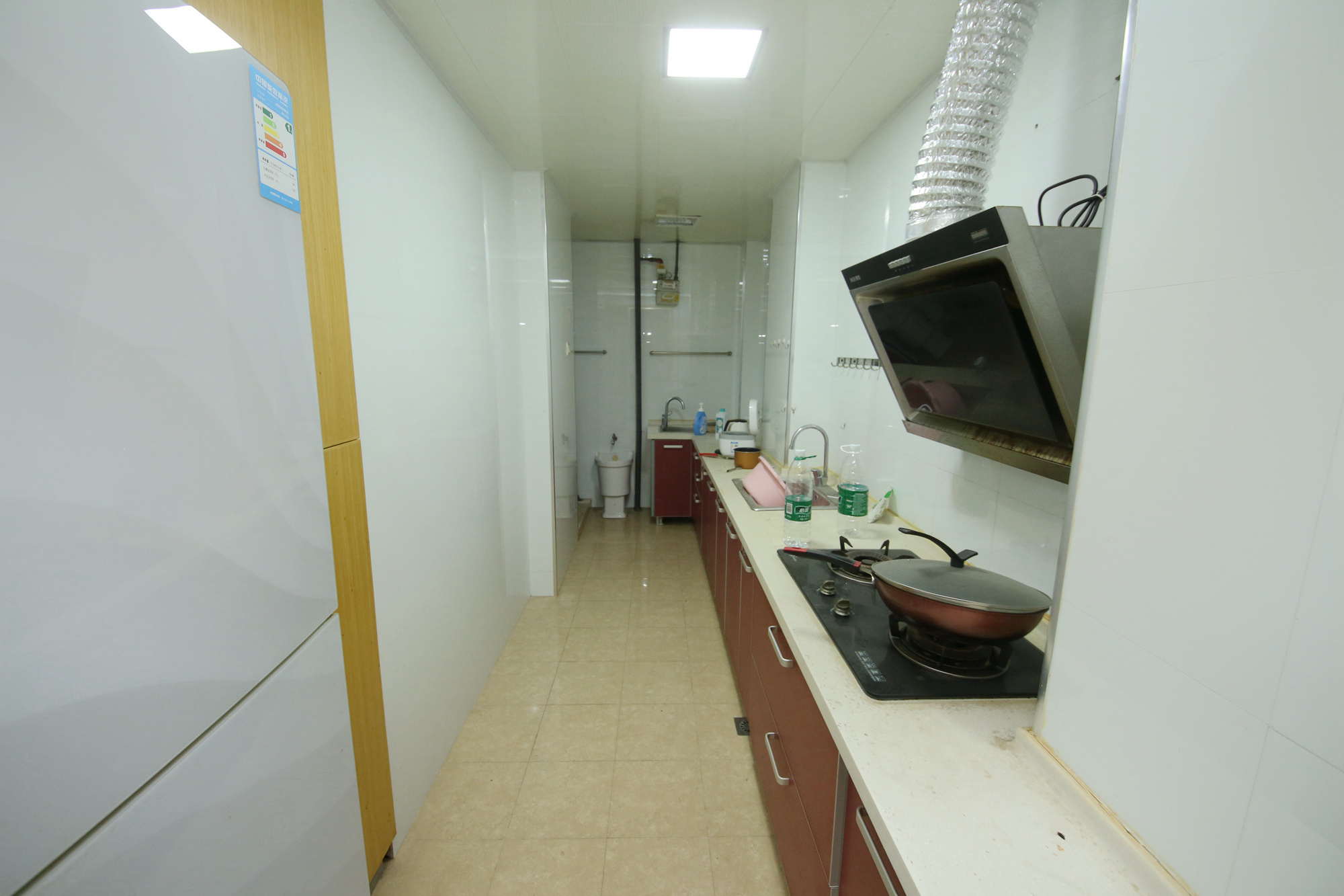 湘域中央  2室2厅1卫   130.00万厨房