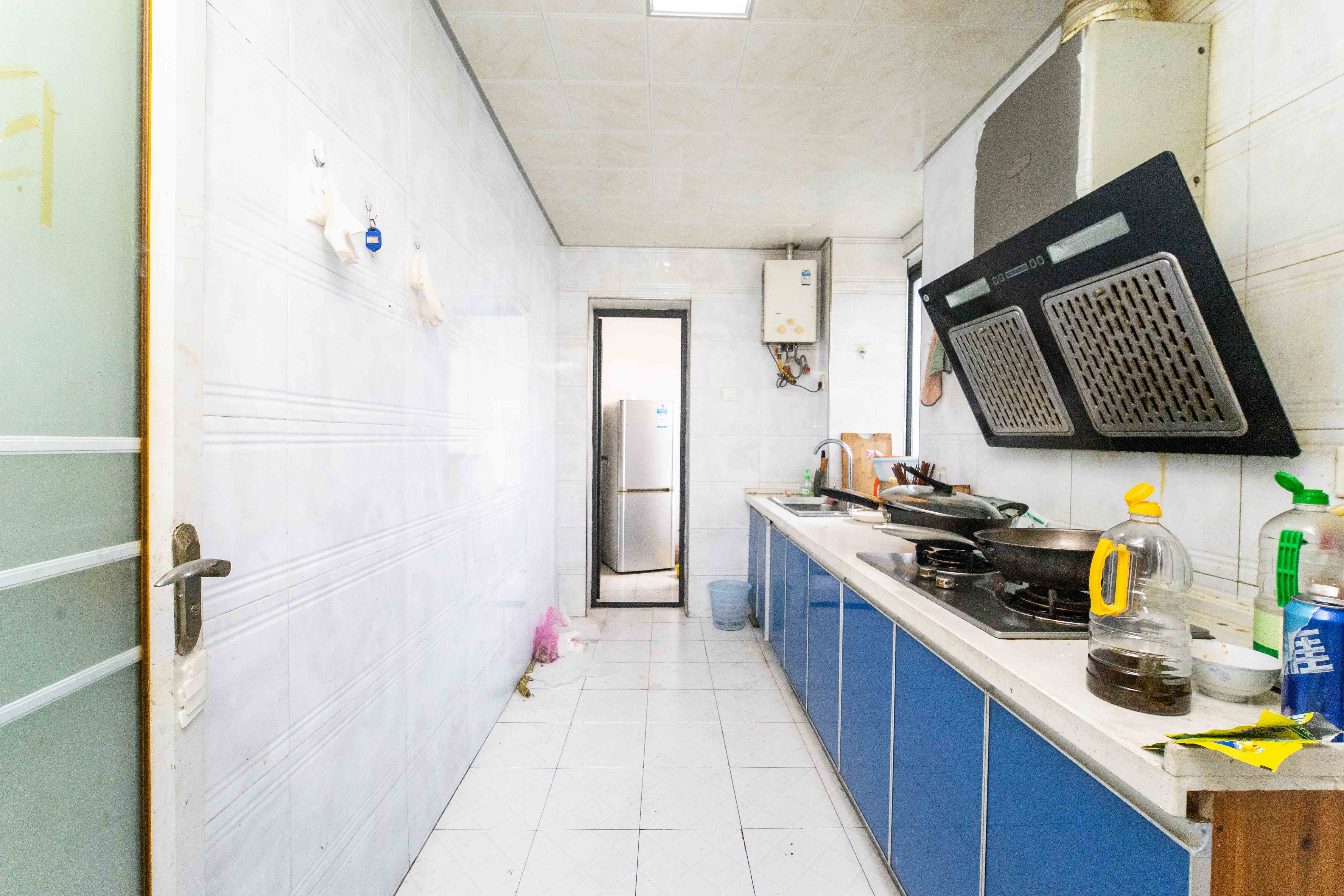 华城广场 3室2厅1卫 122.0万 华城广场 3室2厅1卫 122.0万厨房