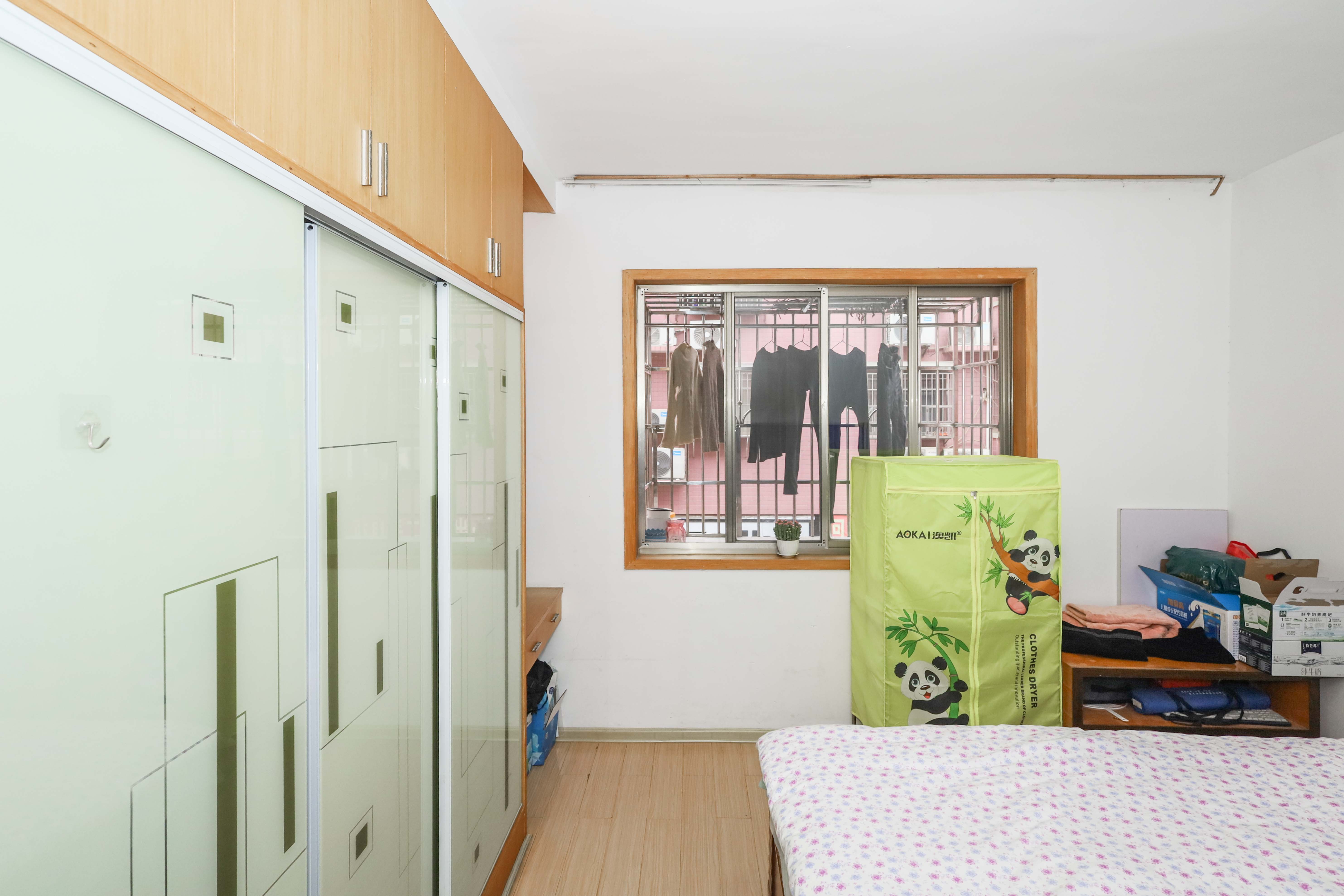 雷锋机电市场一期  2室1厅1卫    55.6万卧室