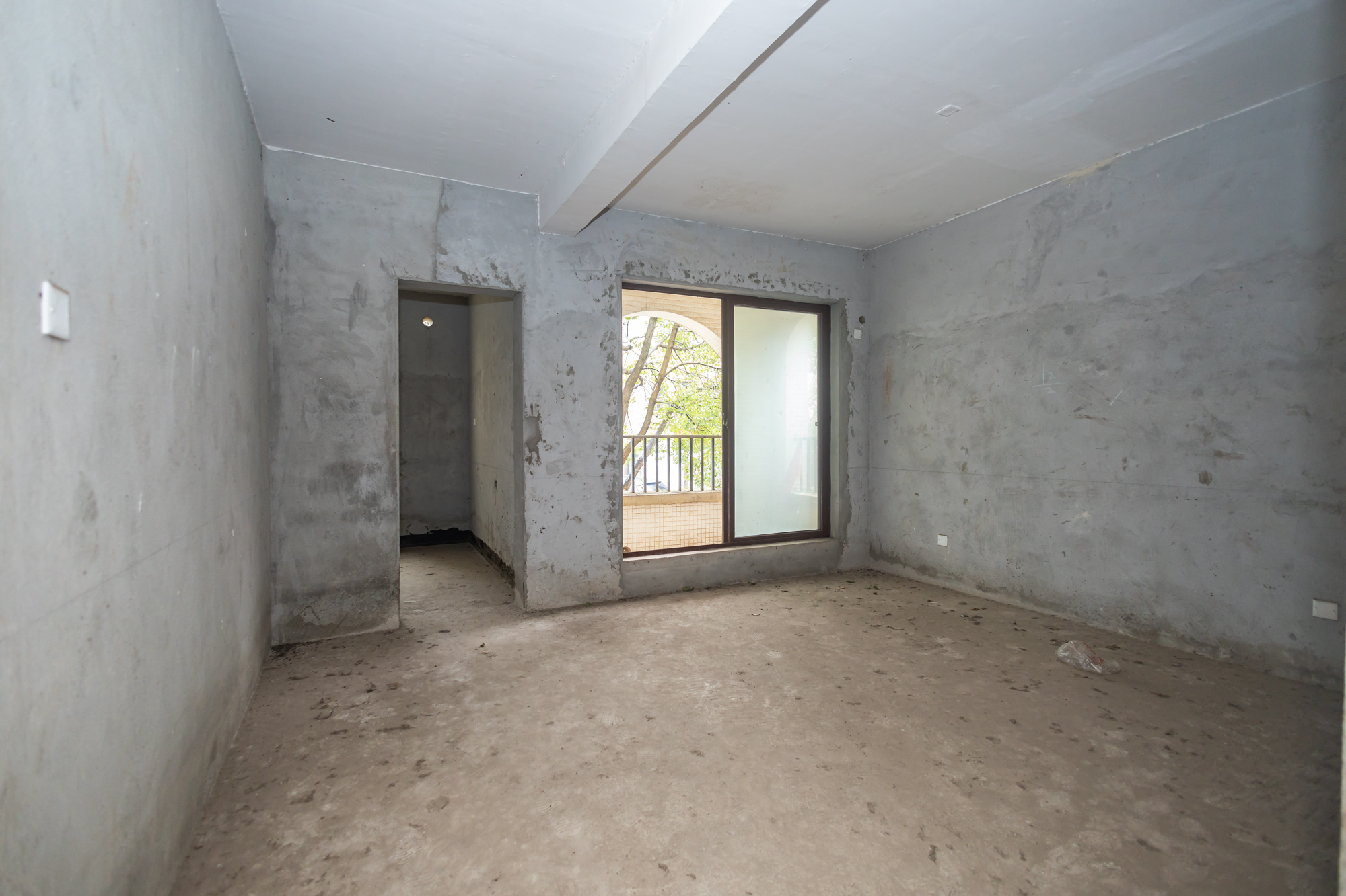 鹏基诺亚山林 6室3厅3卫 350.0万 鹏基诺亚山林 6室3厅3卫 350.0万其他