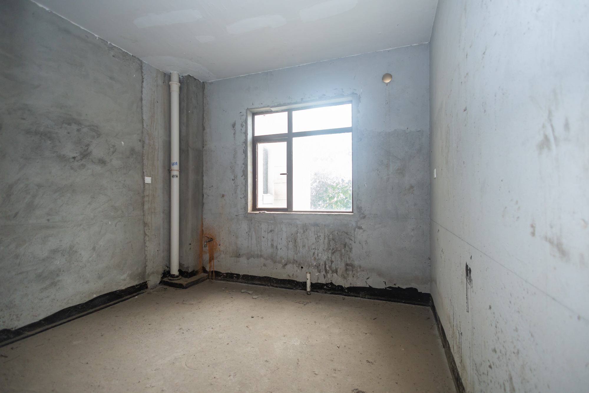 鹏基诺亚山林 6室3厅3卫 350.0万 鹏基诺亚山林 6室3厅3卫 350.0万卧室