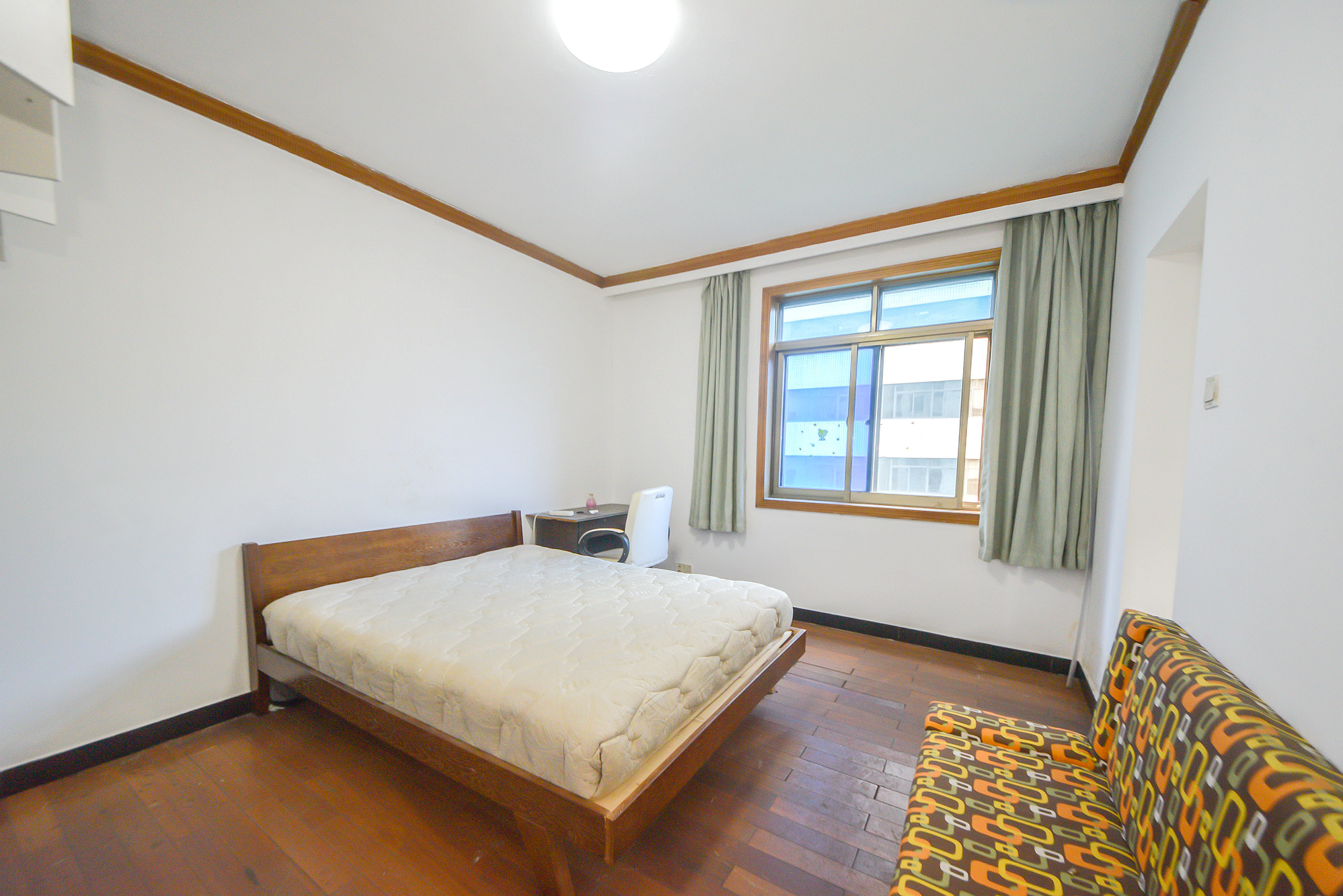 长沙市国税局直属分局宿舍(韶山北路) 3室2厅2卫 138.0万 长沙市国税局直属分局宿舍(韶山北路) 3室2厅2卫 138.0万卧室