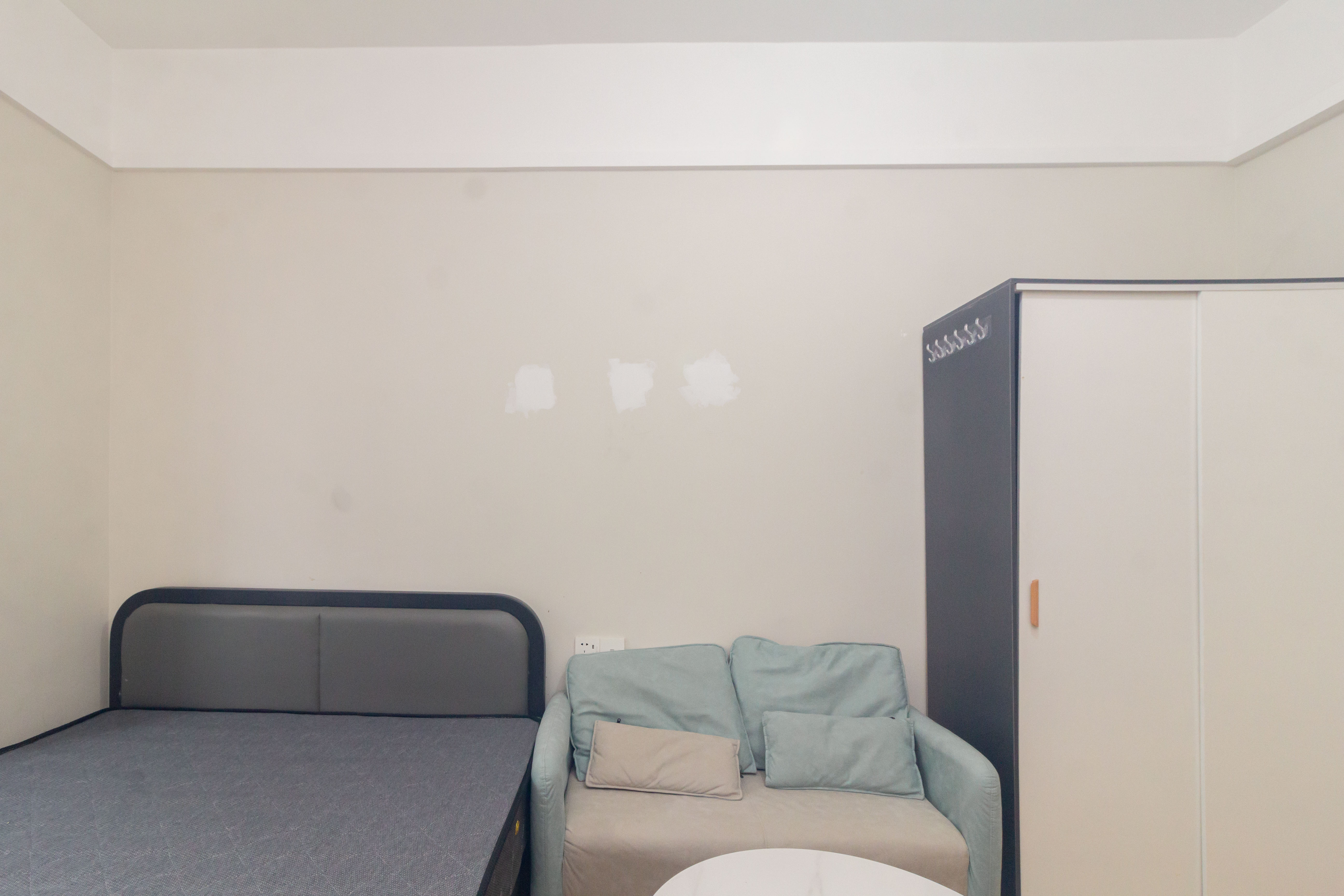 敏捷珑玥府  1室1厅1卫    23.5万客厅