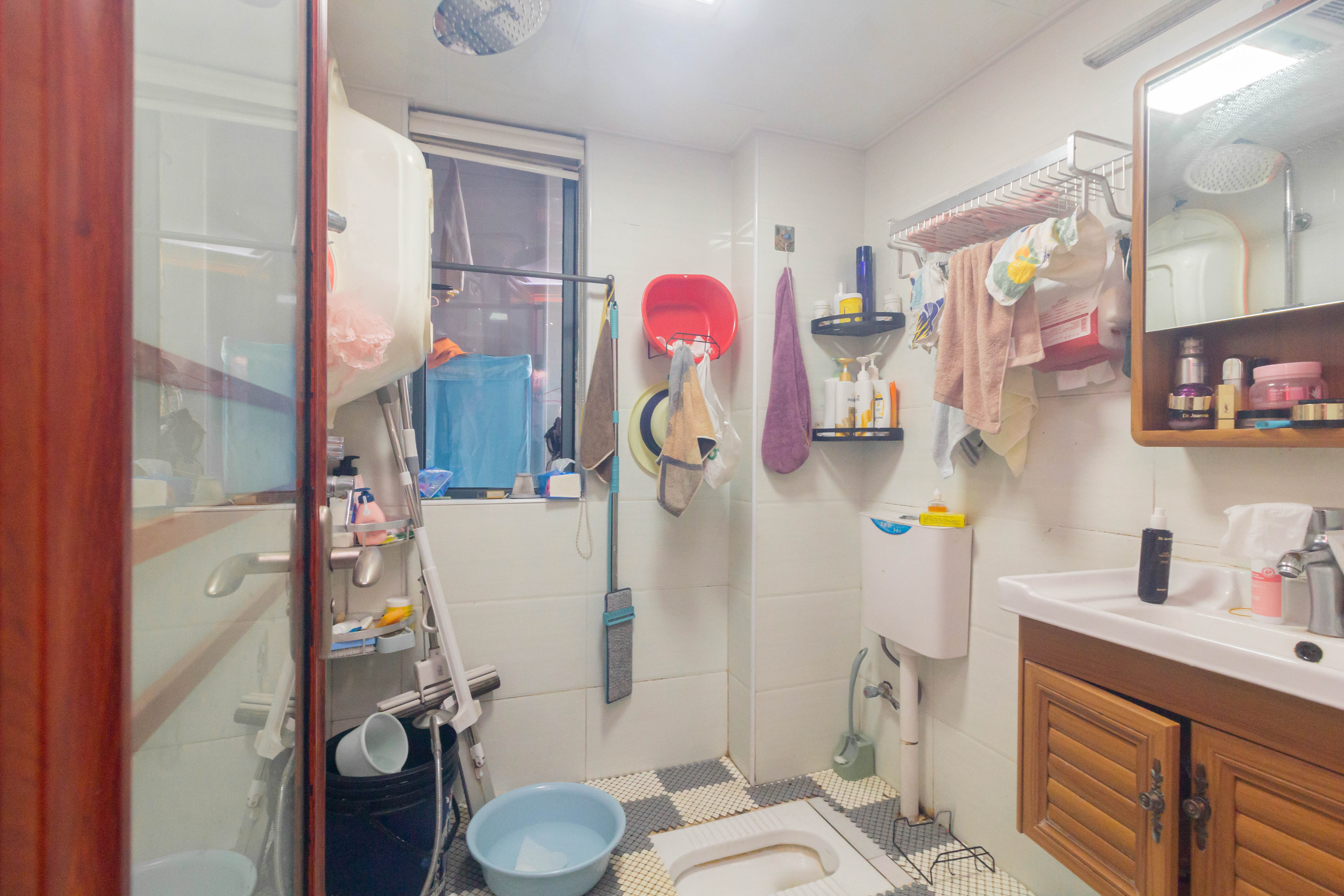 中欣楚天雅郡 3室2厅1卫 59.8万 中欣楚天雅郡 3室2厅1卫 59.8万卫生间