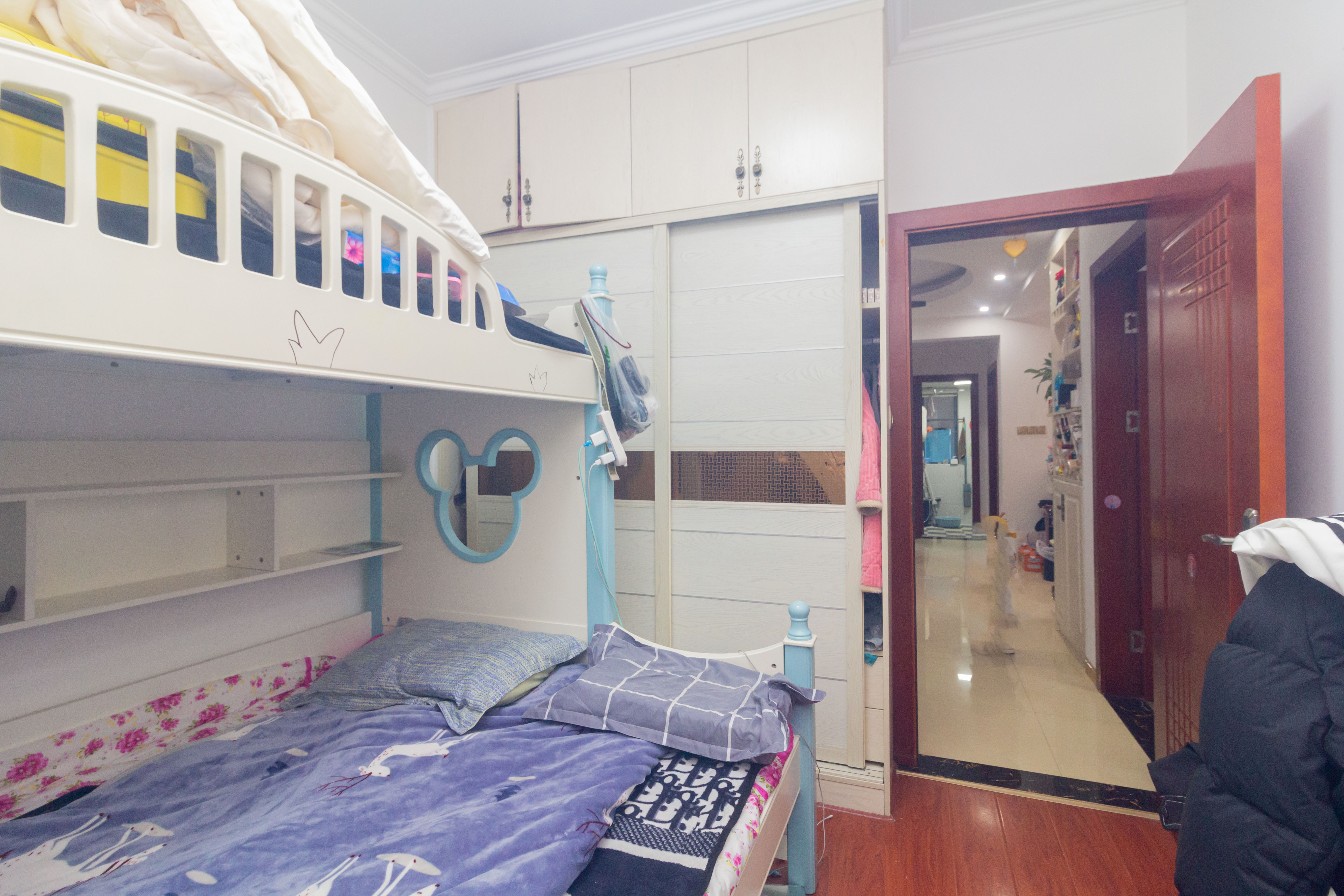 中欣楚天雅郡 3室2厅1卫 59.8万 中欣楚天雅郡 3室2厅1卫 59.8万卧室