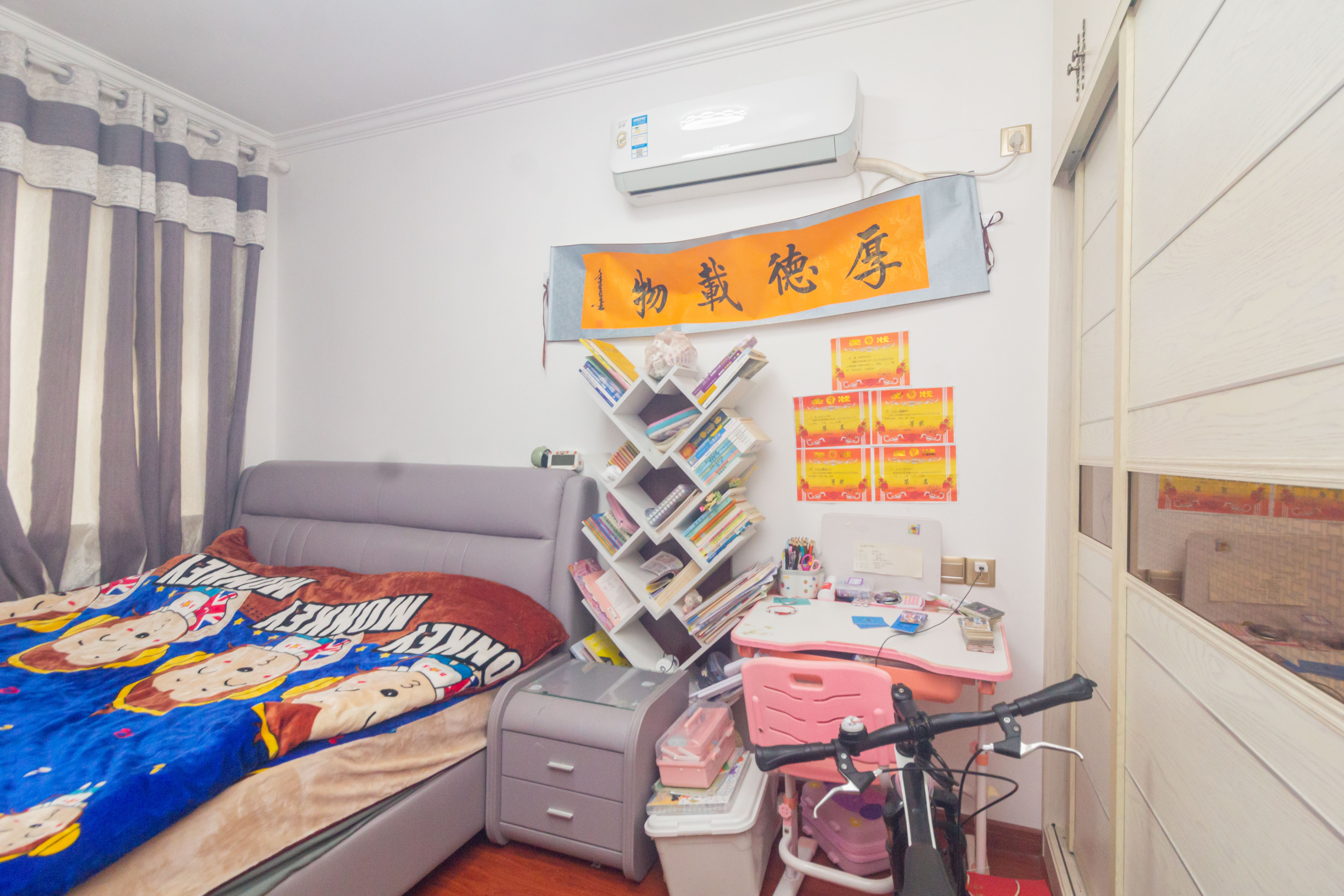 中欣楚天雅郡 3室2厅1卫 59.8万 中欣楚天雅郡 3室2厅1卫 59.8万卧室