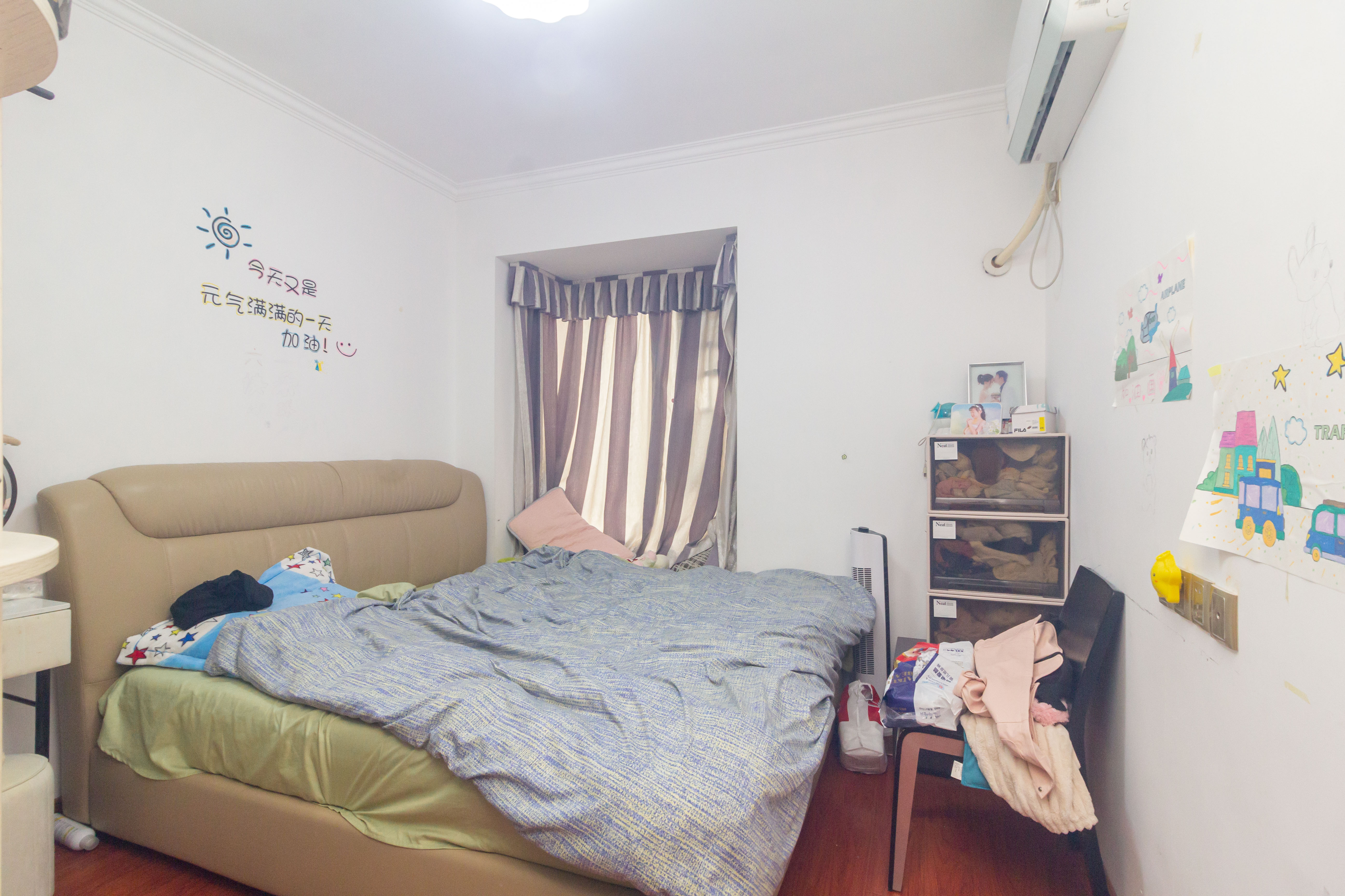 中欣楚天雅郡 3室2厅1卫 59.8万 中欣楚天雅郡 3室2厅1卫 59.8万卧室