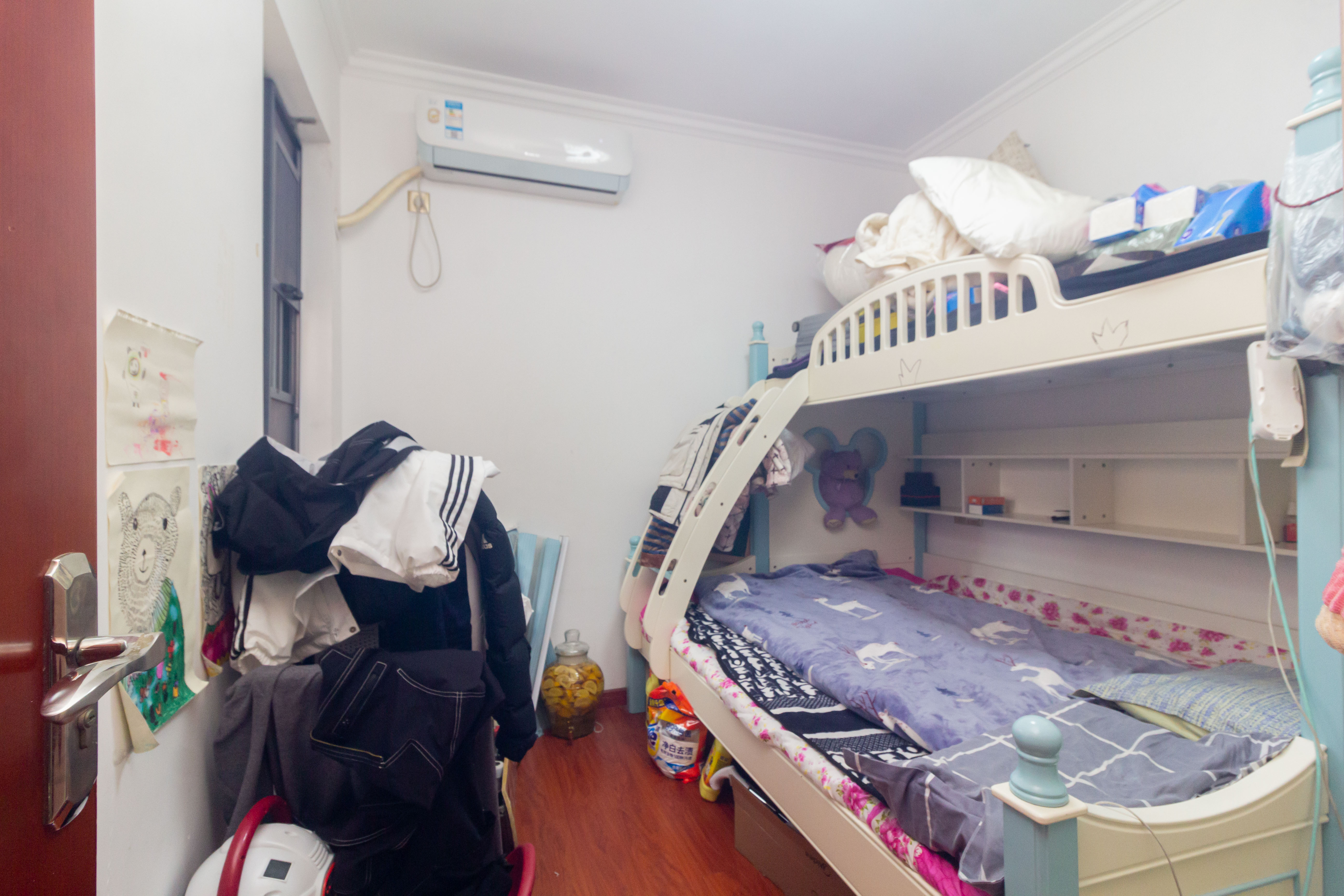 中欣楚天雅郡 3室2厅1卫 59.8万 中欣楚天雅郡 3室2厅1卫 59.8万卧室