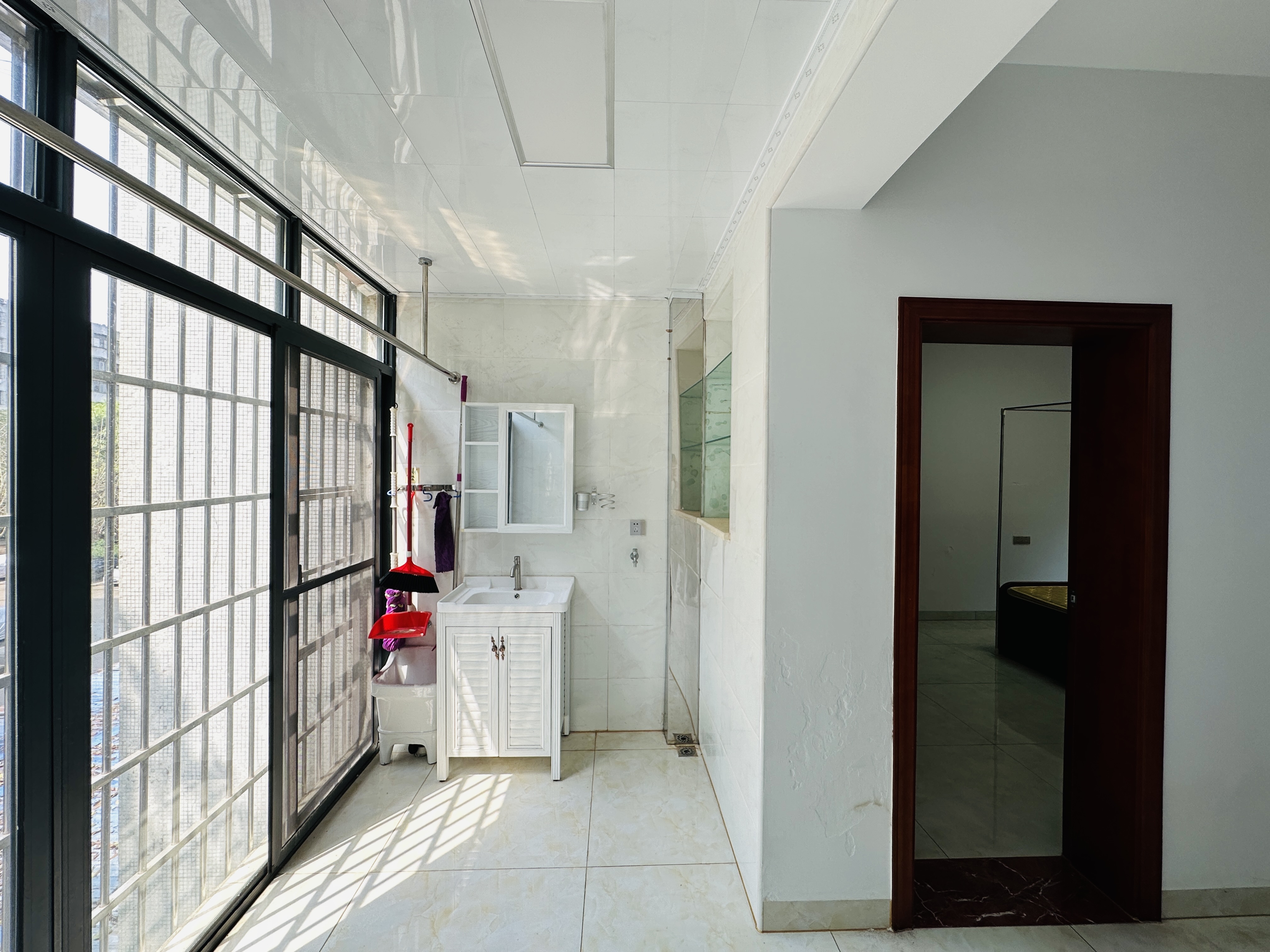 翠玉园(新旧区)  2室1厅1卫    140.0万 翠玉园(新旧区)  2室1厅1卫    140.0万阳台