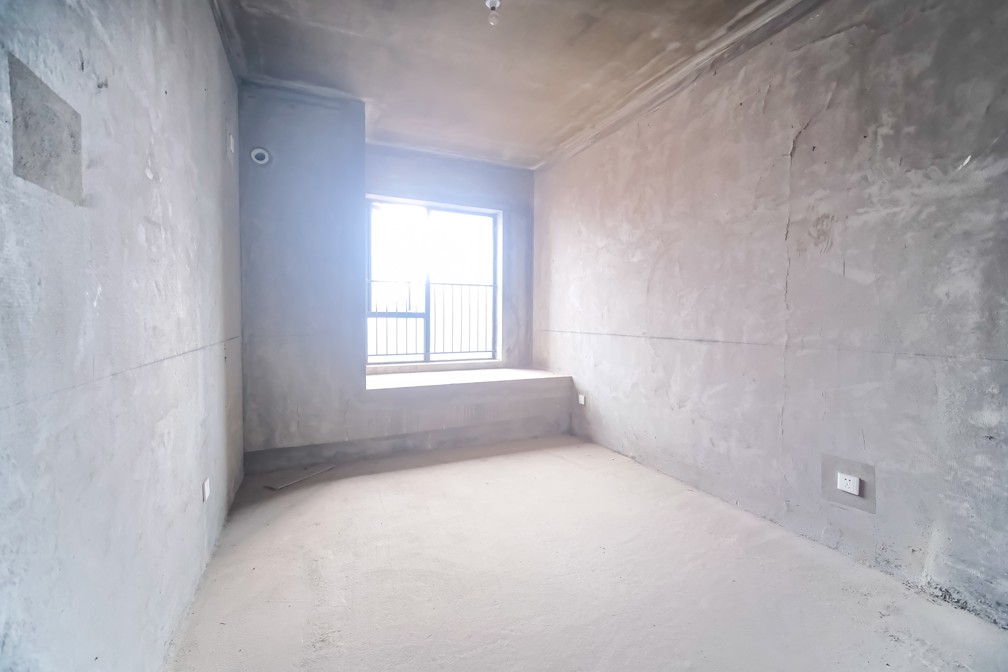 三一街区  3室2厅2卫   65.80万卧室