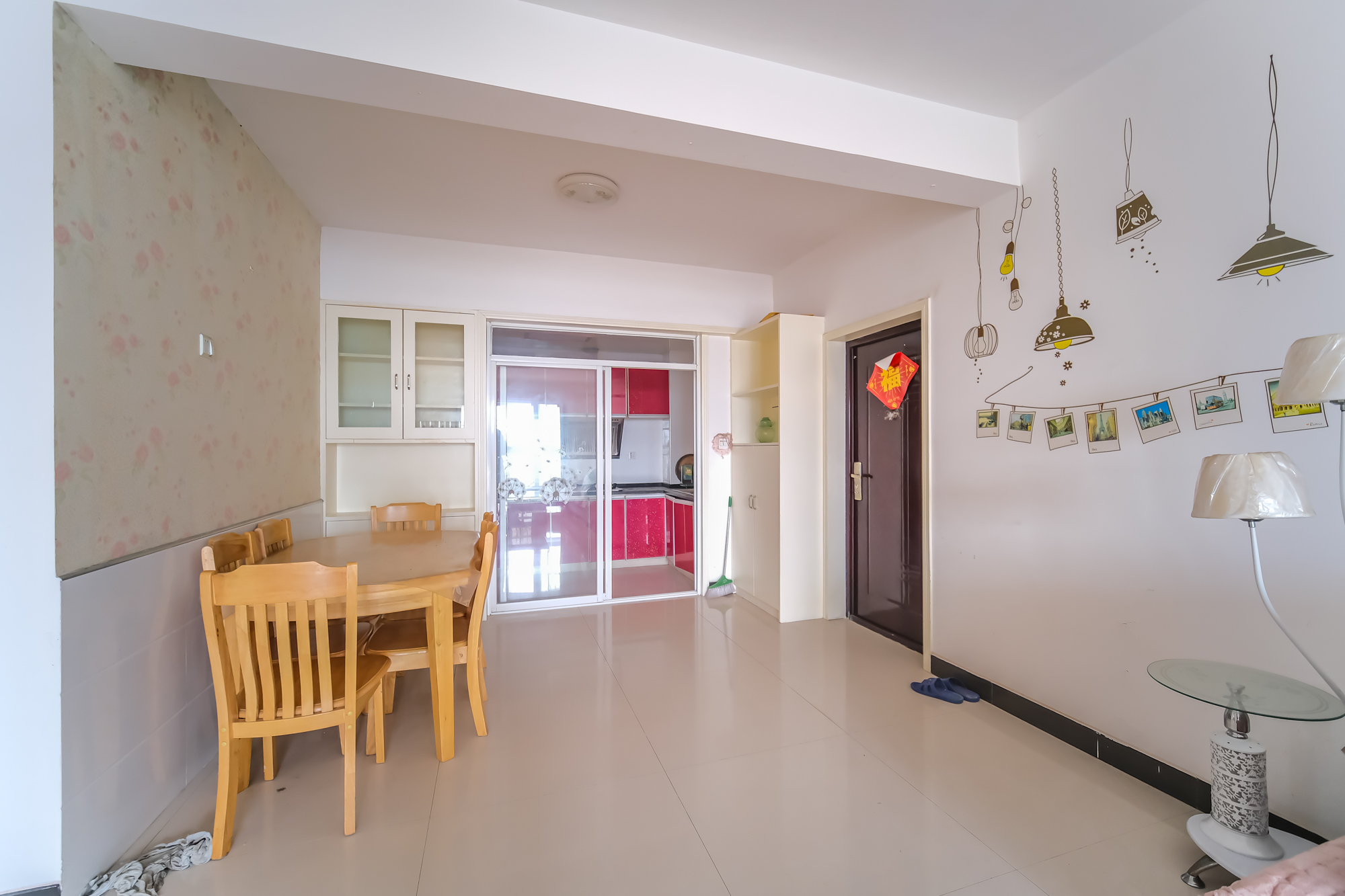 世景华庭  2室2厅1卫    45.0万 世景华庭  2室2厅1卫    45.0万客厅