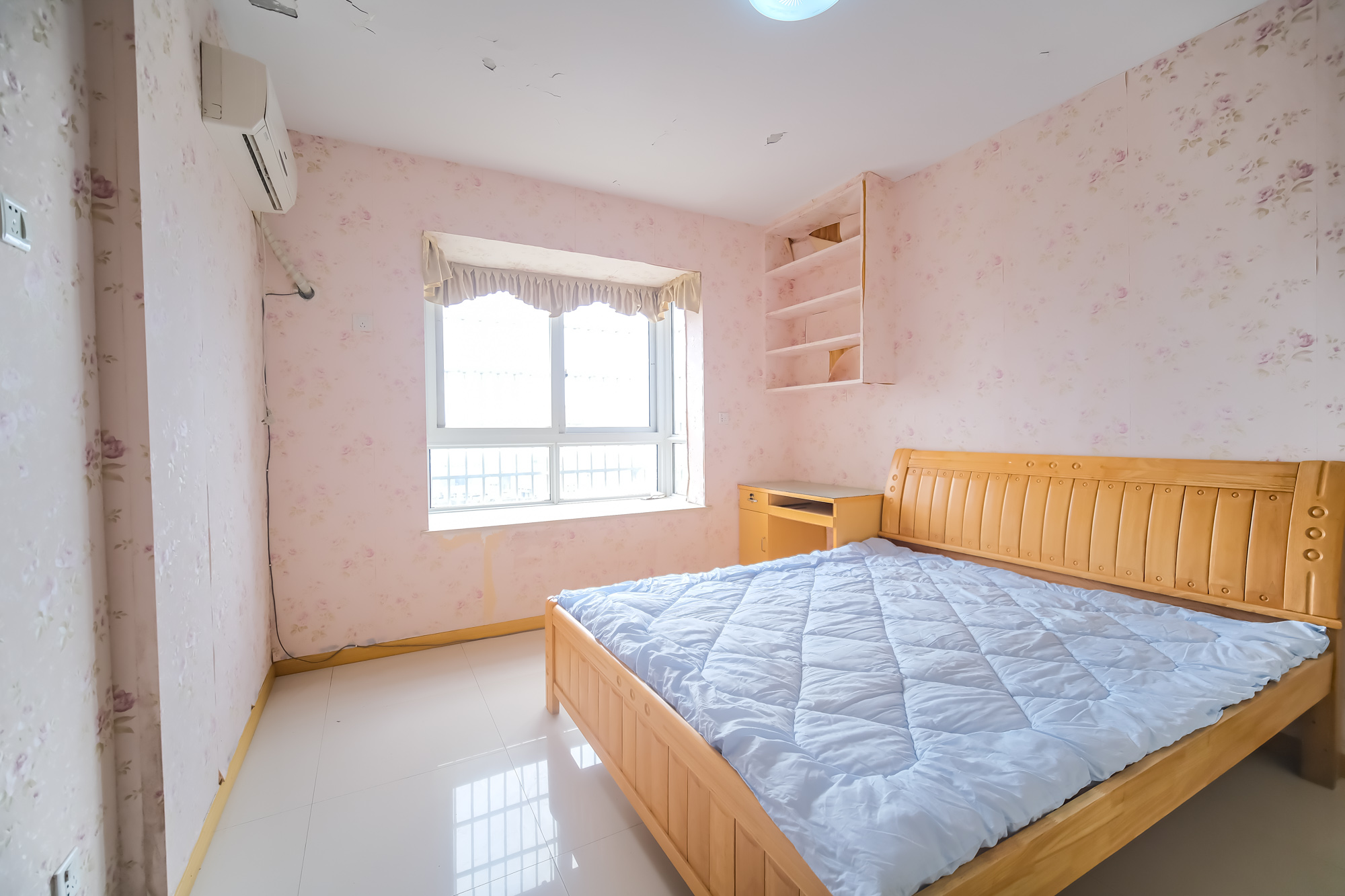 世景华庭  2室2厅1卫    45.0万 世景华庭  2室2厅1卫    45.0万卧室