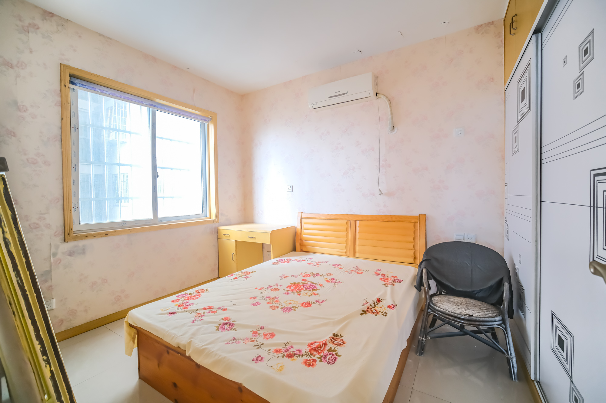 世景华庭  2室2厅1卫    45.0万 世景华庭  2室2厅1卫    45.0万卧室