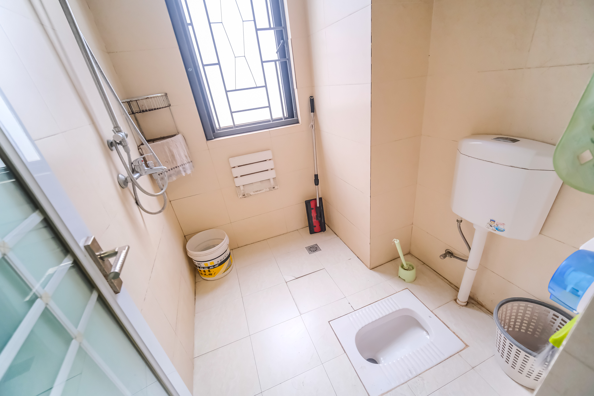 三一街区 4室2厅2卫 129.45万 三一街区 4室2厅2卫 129.45万卫生间