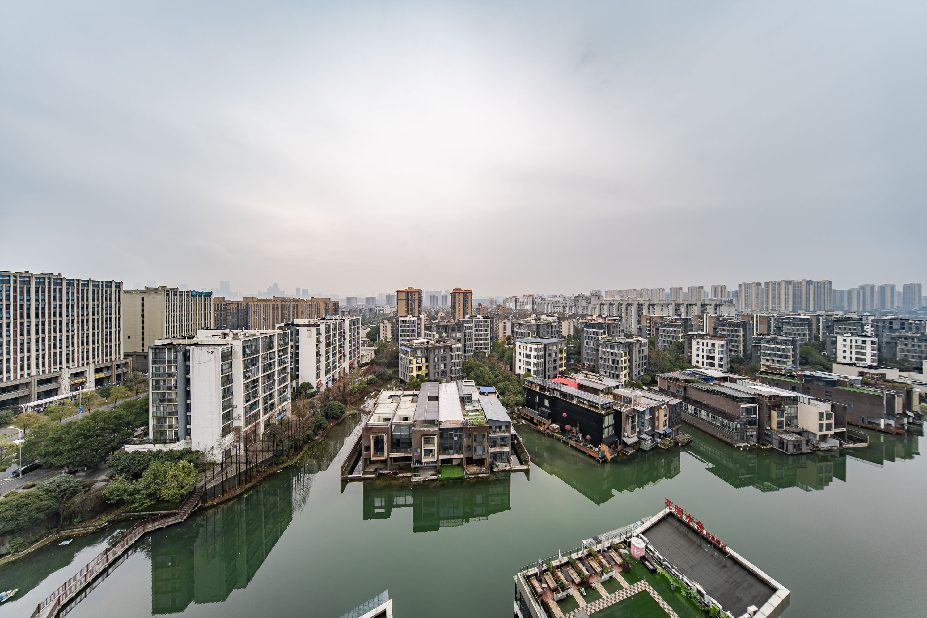 阳光100三期 3室2厅1卫 118.0万 阳光100三期 3室2厅1卫 118.0万其他