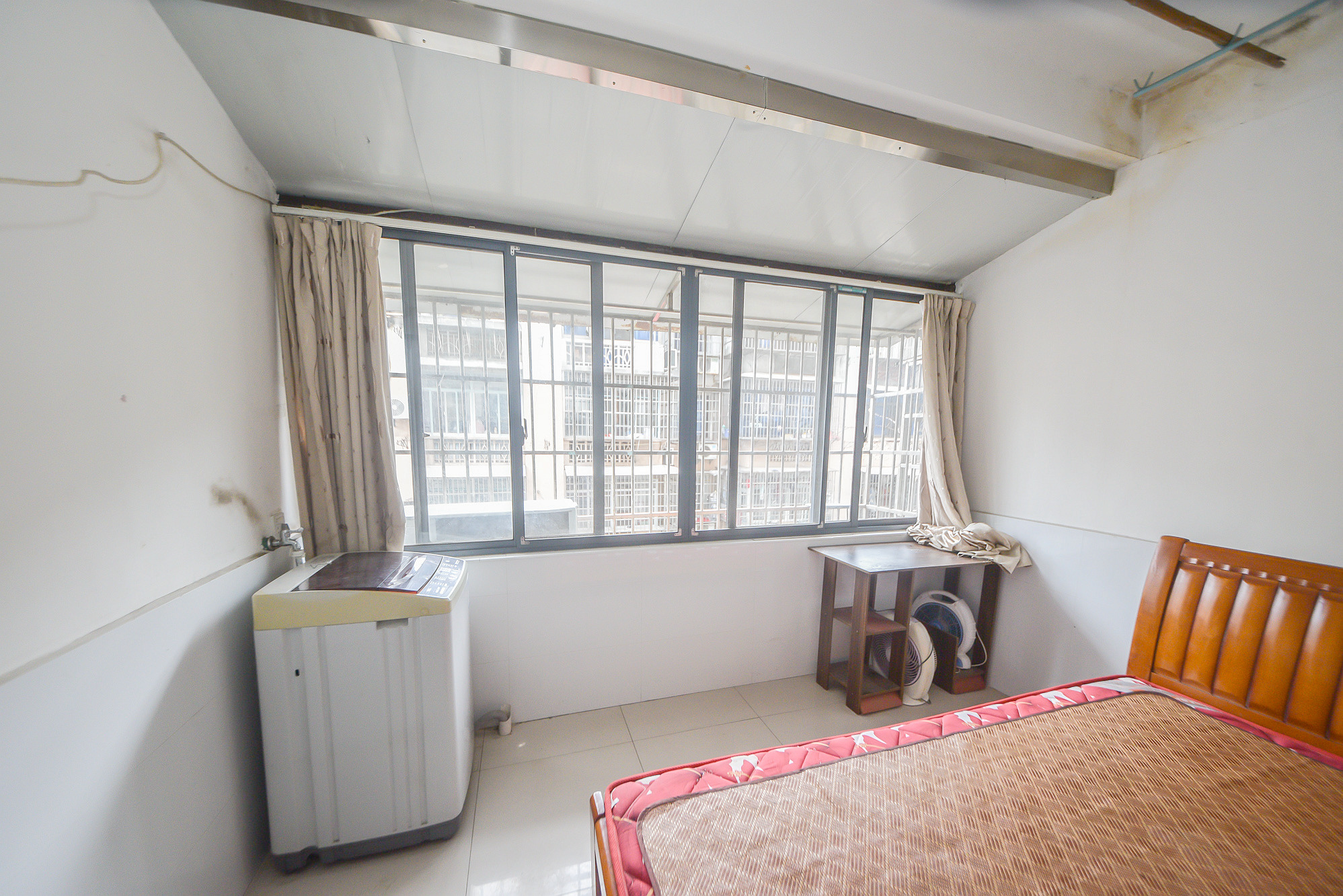 安居楼  2室1厅1卫   31.80万卧室