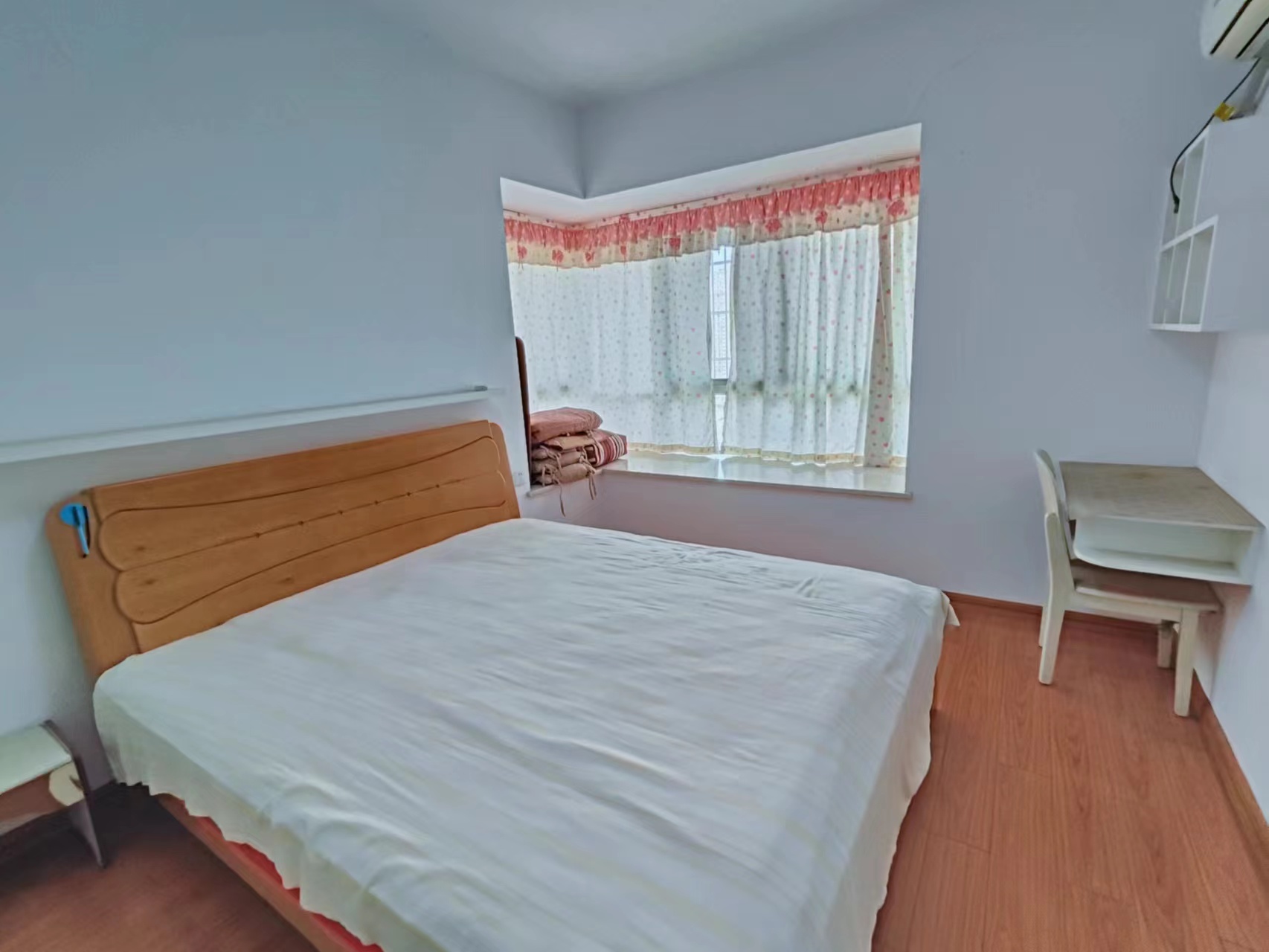 瑞丽江南(江南世家三期) 2室2厅1卫 43.8万 瑞丽江南(江南世家三期) 2室2厅1卫 43.8万室内图