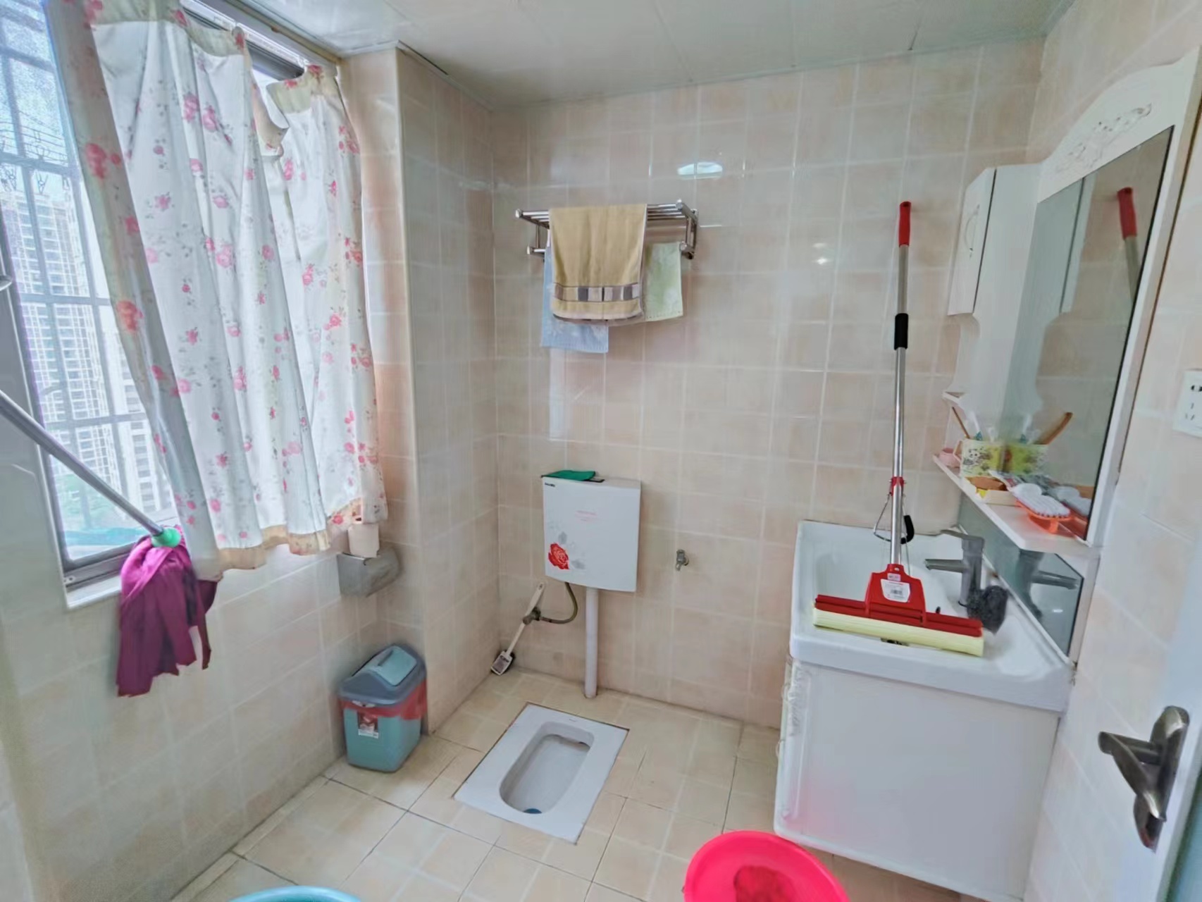 瑞丽江南(江南世家三期) 2室2厅1卫 43.8万 瑞丽江南(江南世家三期) 2室2厅1卫 43.8万室内图