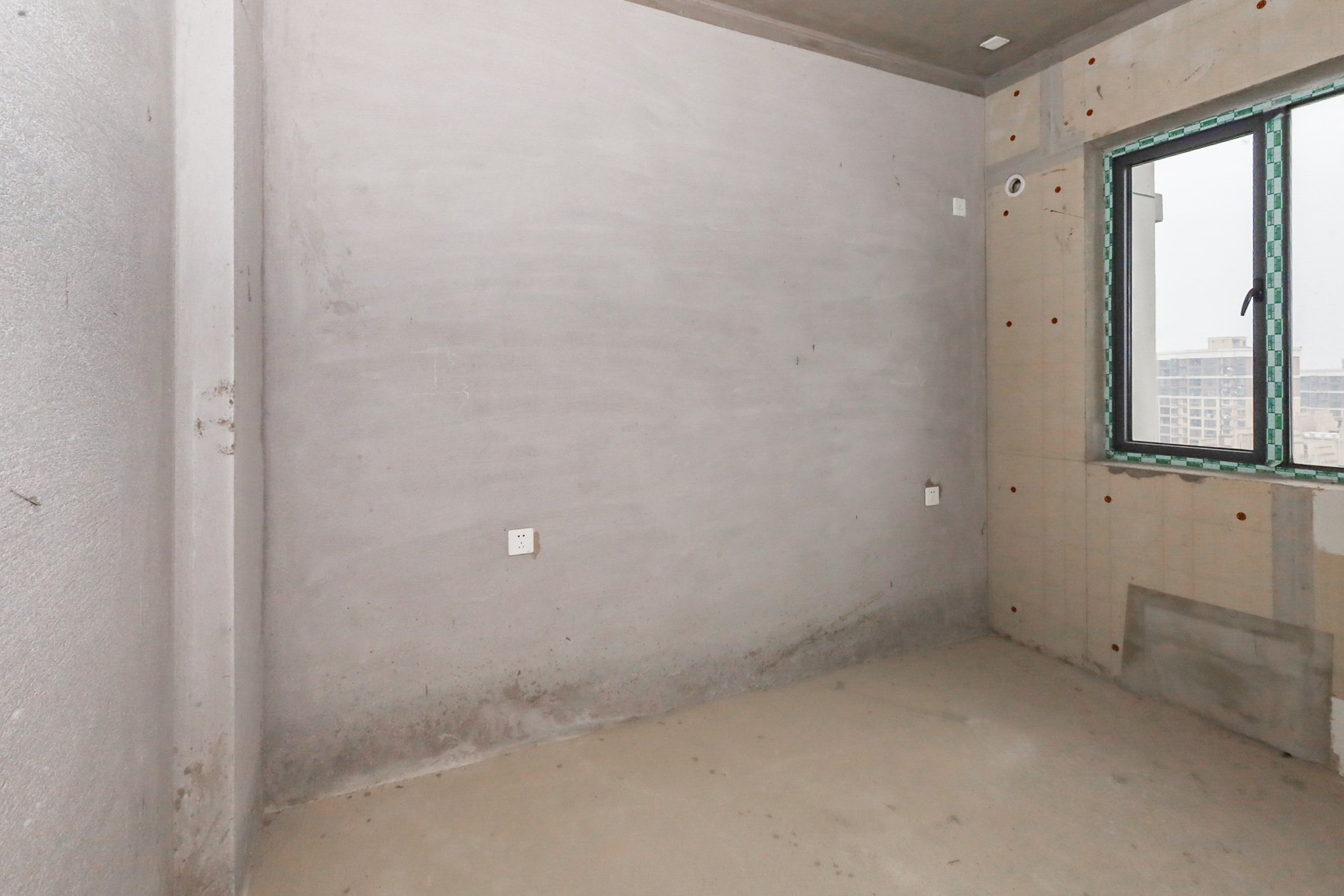 华杰天骄(滨江福源里) 4室2厅1卫 190.0万 华杰天骄(滨江福源里) 4室2厅1卫 190.0万卧室