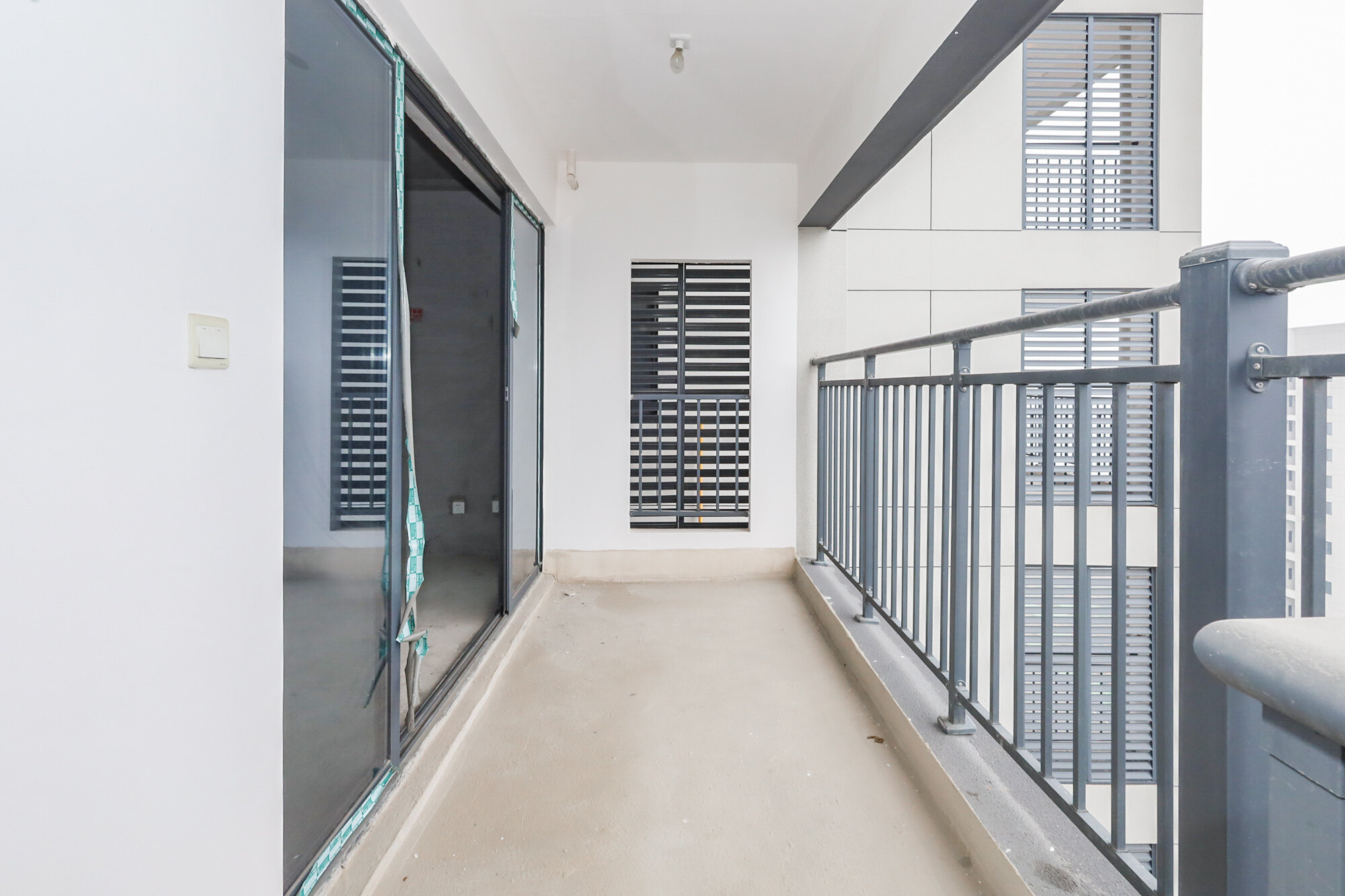 华杰天骄(滨江福源里) 4室2厅1卫 190.0万 华杰天骄(滨江福源里) 4室2厅1卫 190.0万阳台