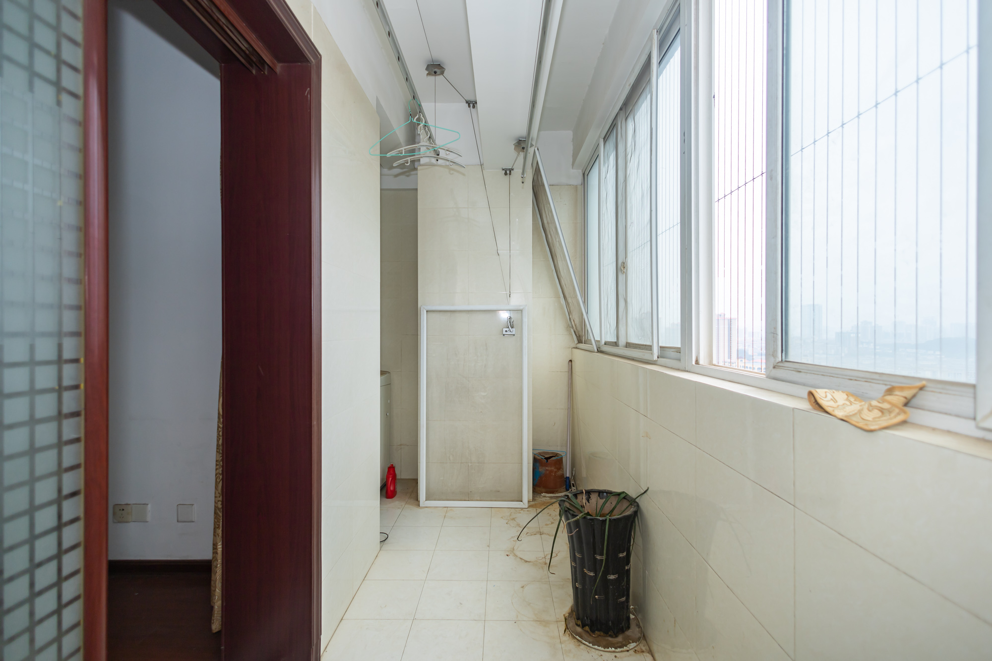 筑梦园 4室2厅2卫 92.0万 筑梦园 4室2厅2卫 92.0万阳台