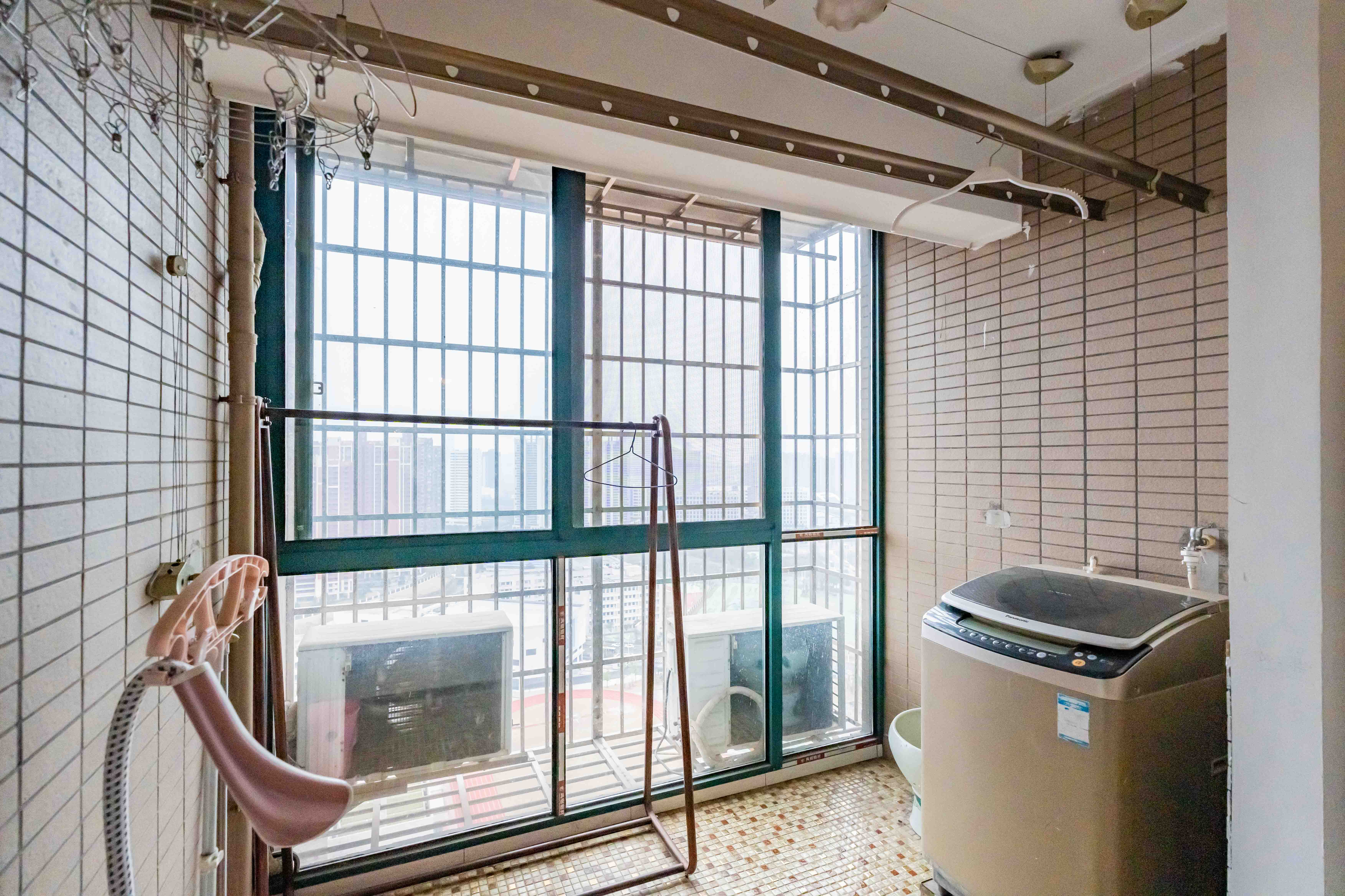 绿洲花园  2室2厅2卫    85.0万 绿洲花园  2室2厅2卫    85.0万阳台