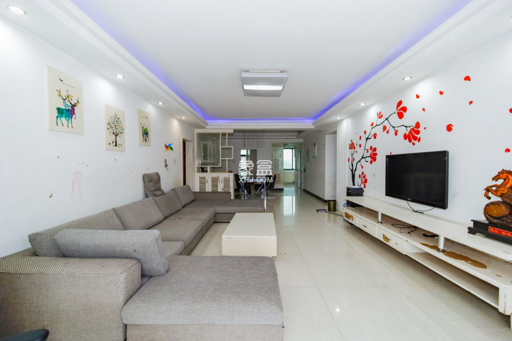 德馨园  3室2厅2卫    89.0万