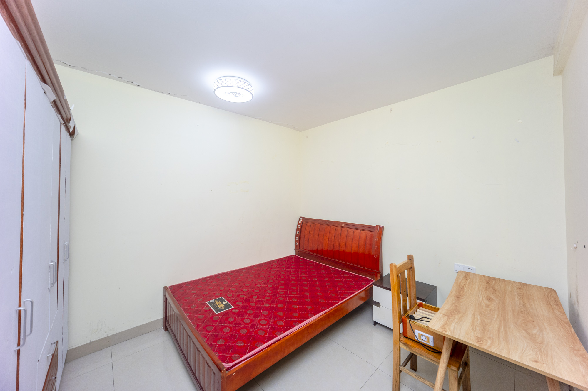 佳广公寓  3室2厅1卫    80.0万卧室