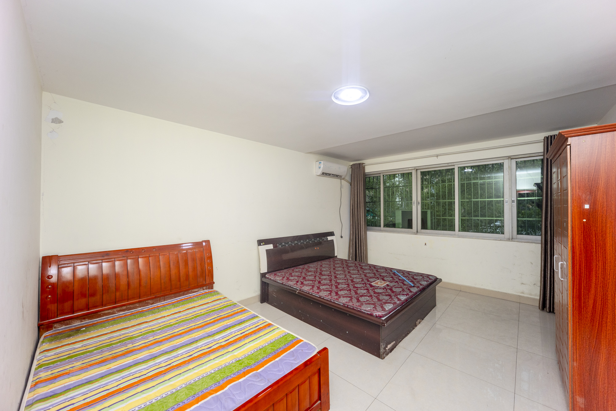 佳广公寓  3室2厅1卫    80.0万卧室