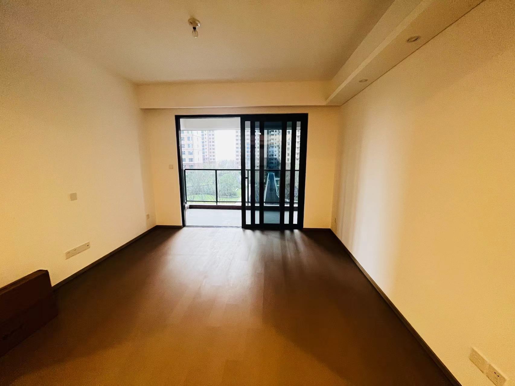 晋合湘水湾七期 4室2厅2卫 100.0万 晋合湘水湾七期 4室2厅2卫 100.0万室内图