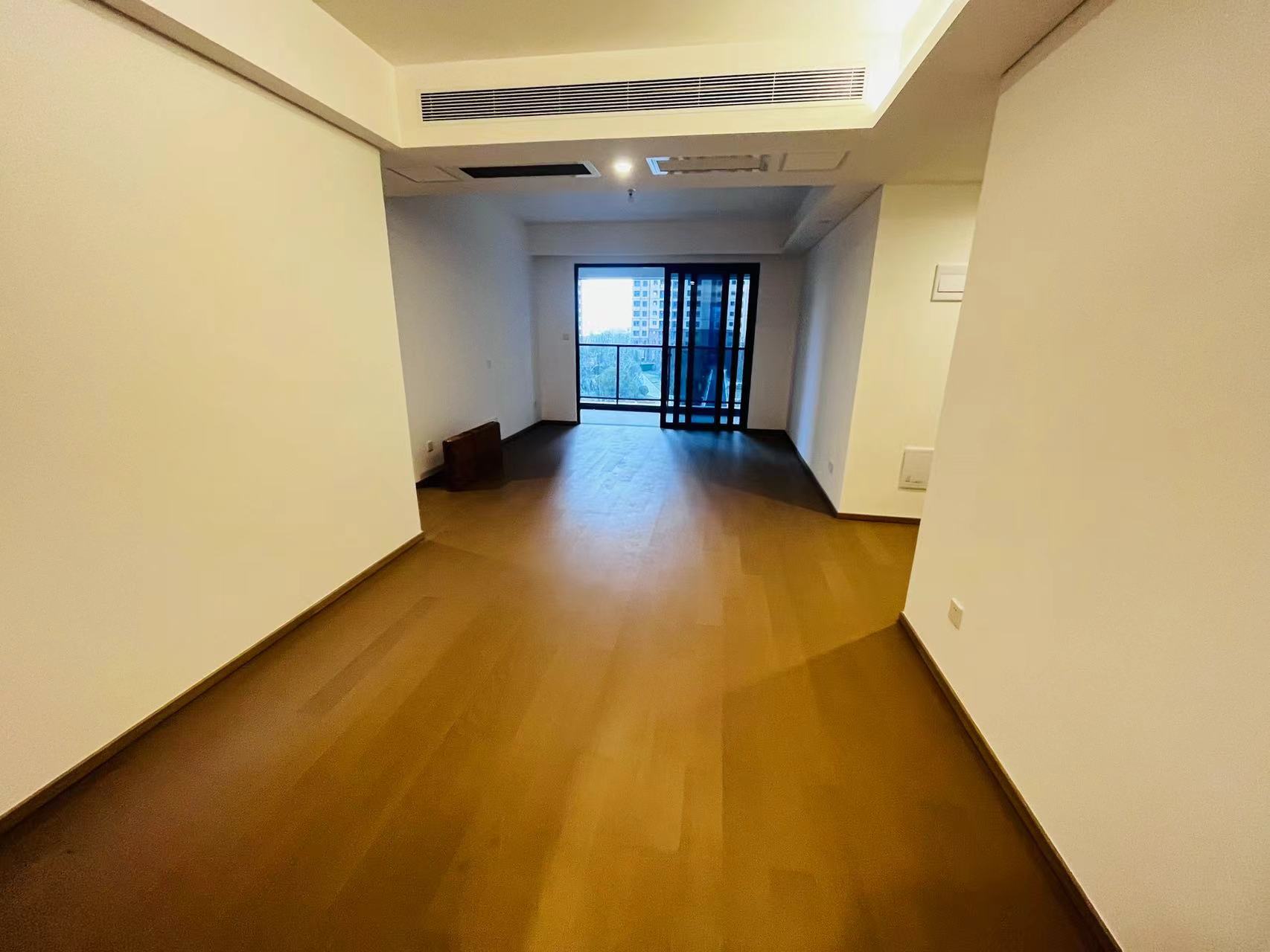 晋合湘水湾七期 4室2厅2卫 100.0万 晋合湘水湾七期 4室2厅2卫 100.0万室内图