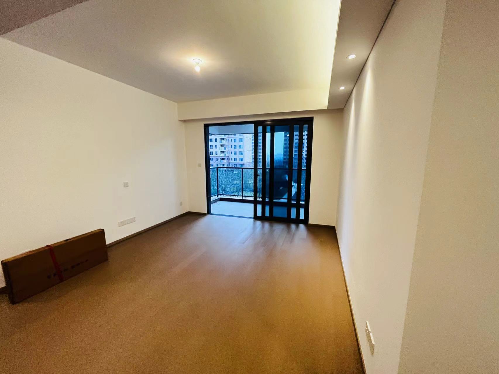 晋合湘水湾七期 4室2厅2卫 100.0万 晋合湘水湾七期 4室2厅2卫 100.0万室内图