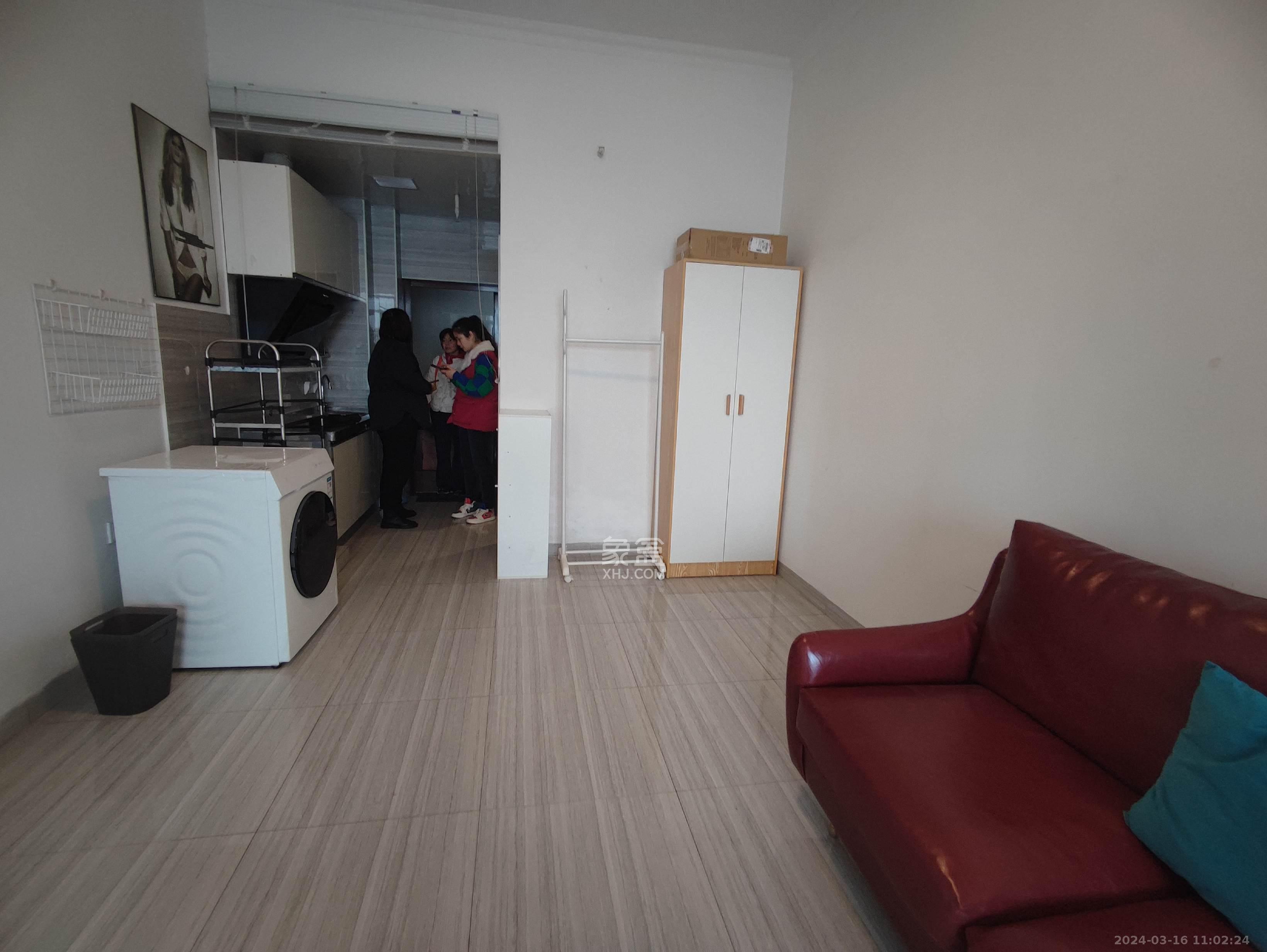 塞纳公馆  1室1厅1卫   1600.00元/月室内图