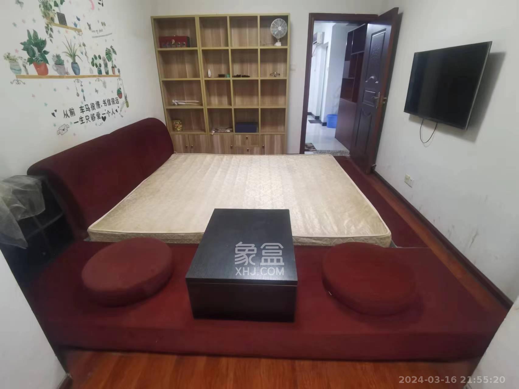 景环小区  4室3厅2卫   2500.00元/月室内图