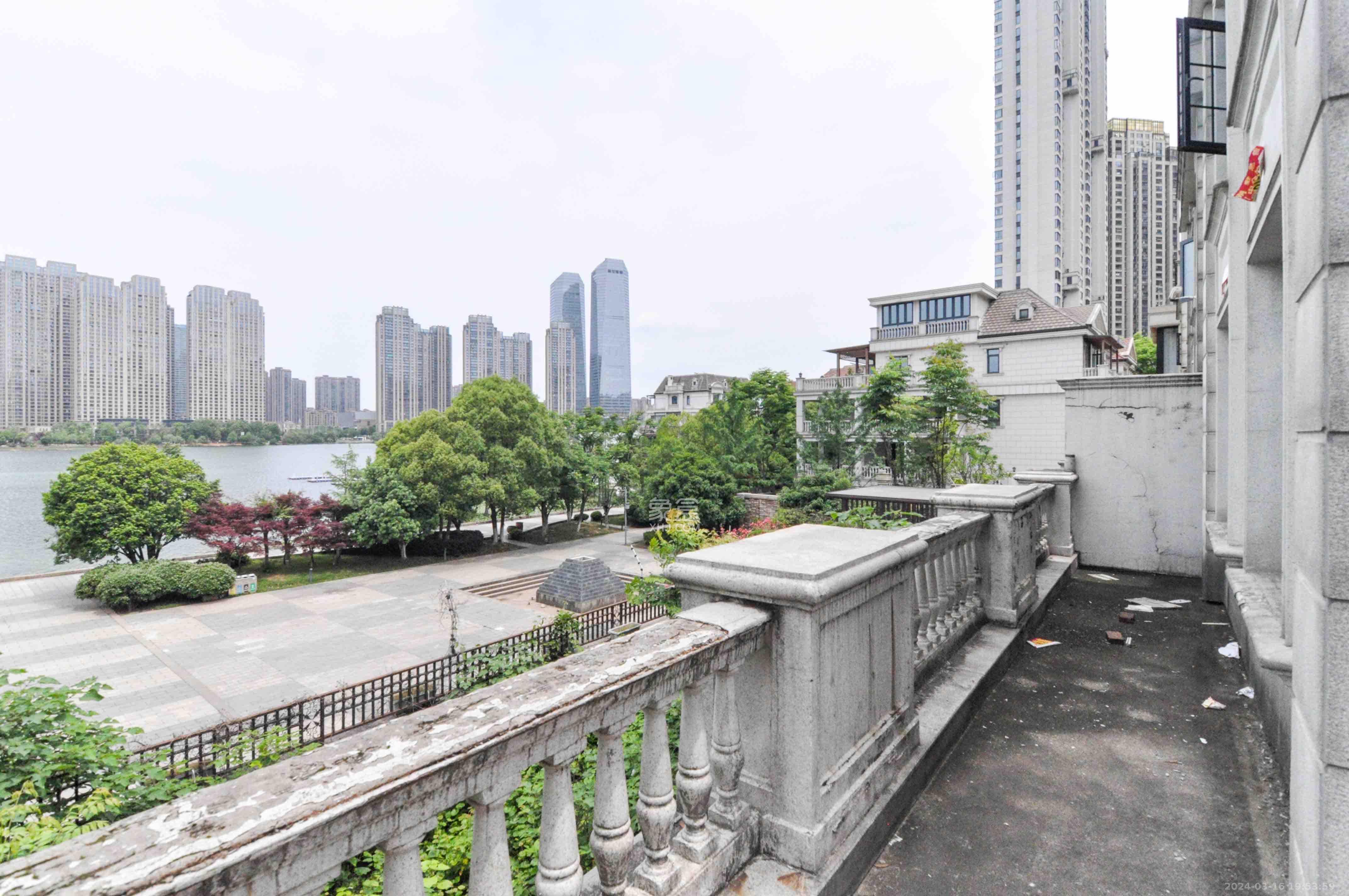 中海梅溪湖壹号  7室3厅3卫   10000.00元/月室内图1