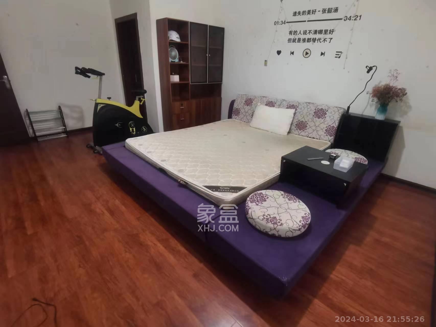 景环小区  4室3厅2卫   2500.00元/月室内图
