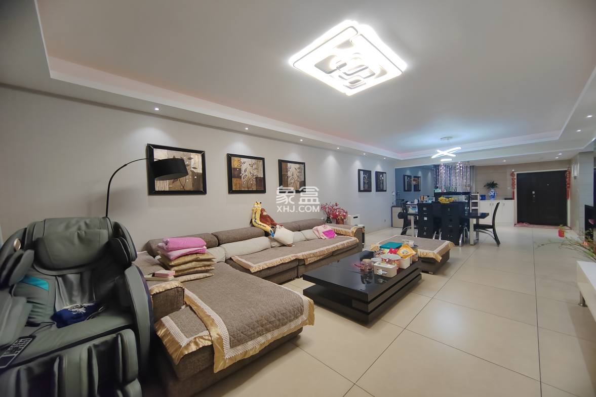 西域名邸  3室2厅2卫    89.7万 西域名邸  3室2厅2卫    89.7万室内图