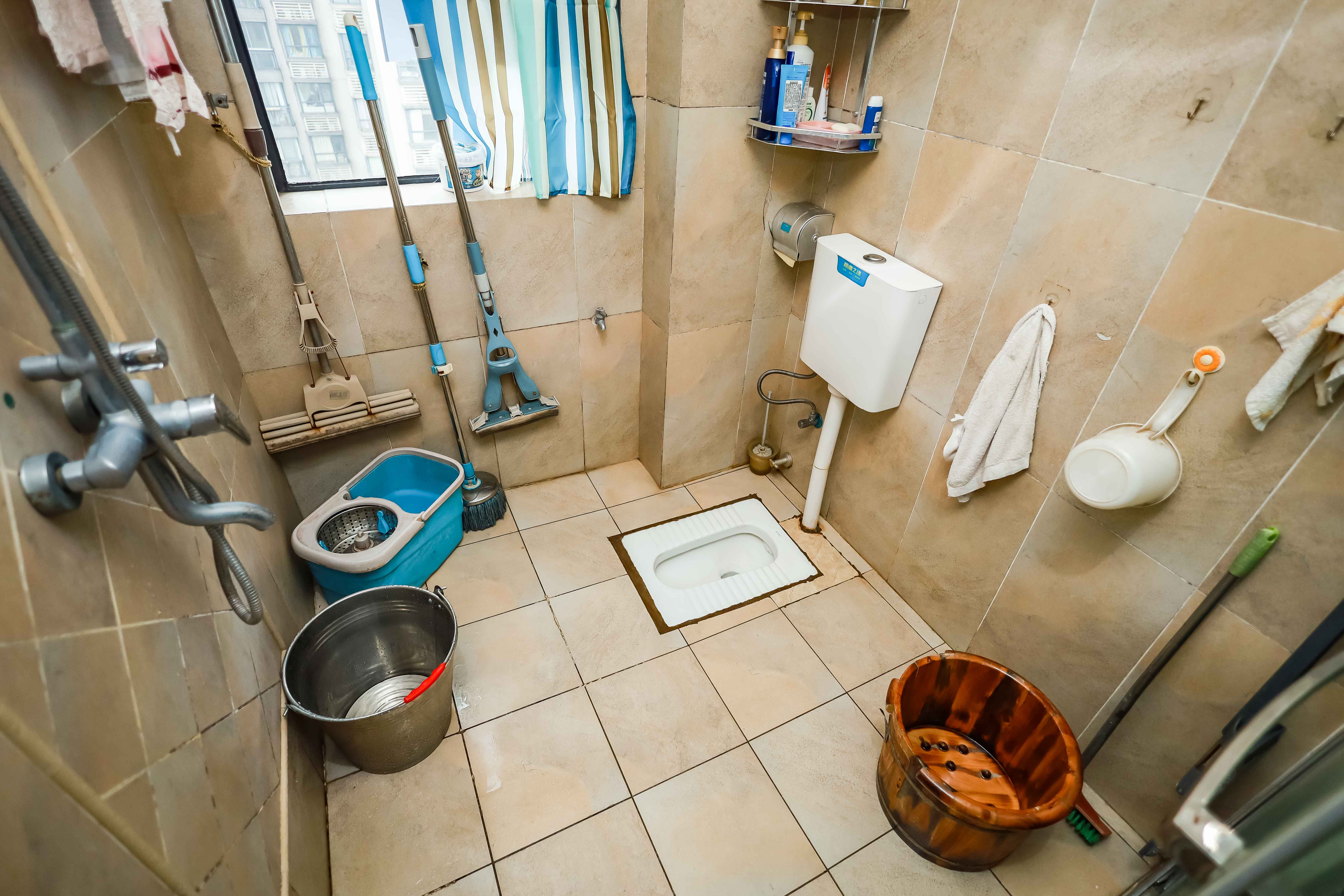 莱茵城 3室2厅1卫 89.0万 莱茵城 3室2厅1卫 89.0万卫生间