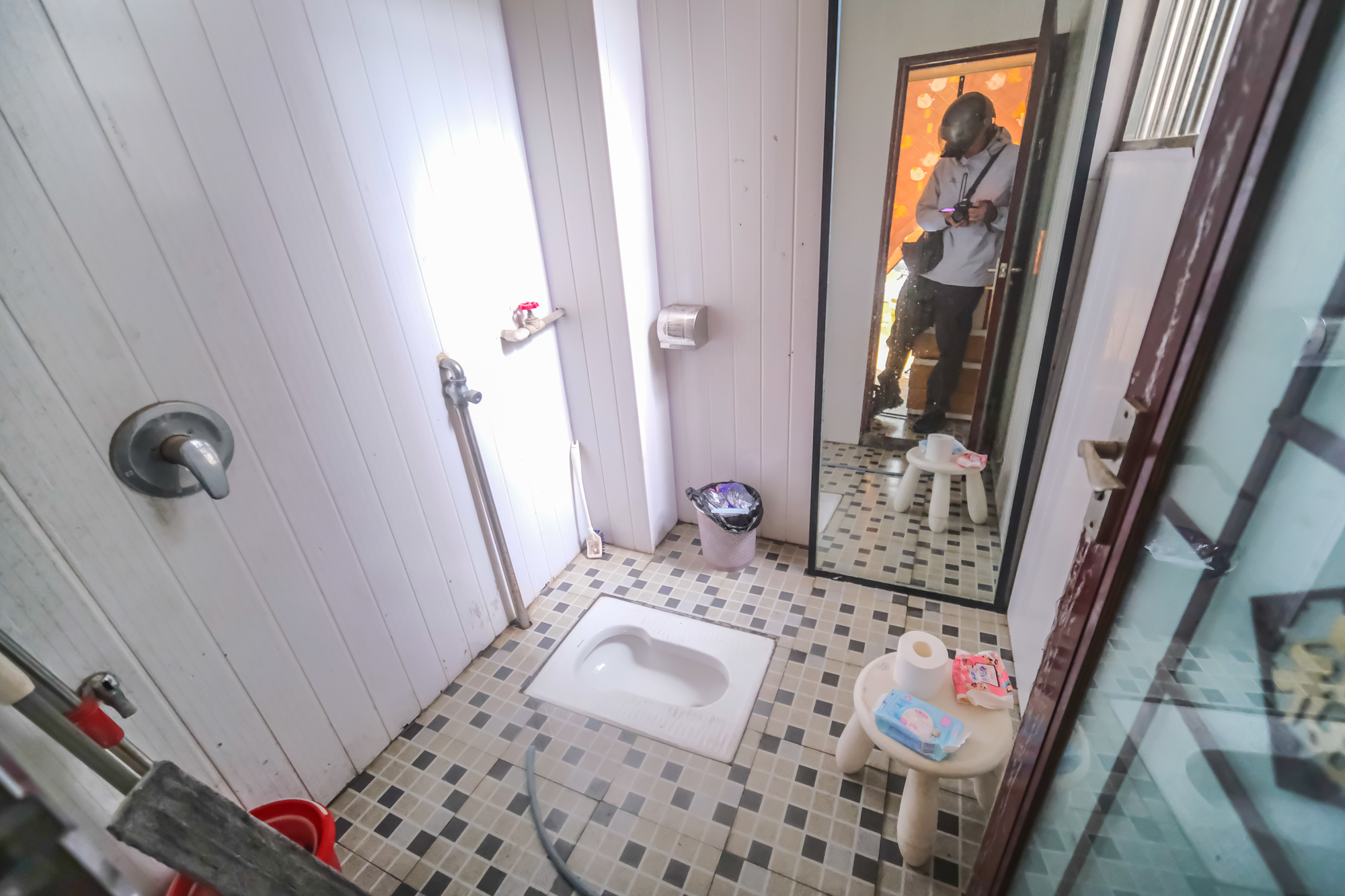 湘龙家园  6室2厅3卫    460.0万 湘龙家园  6室2厅3卫    460.0万卫生间