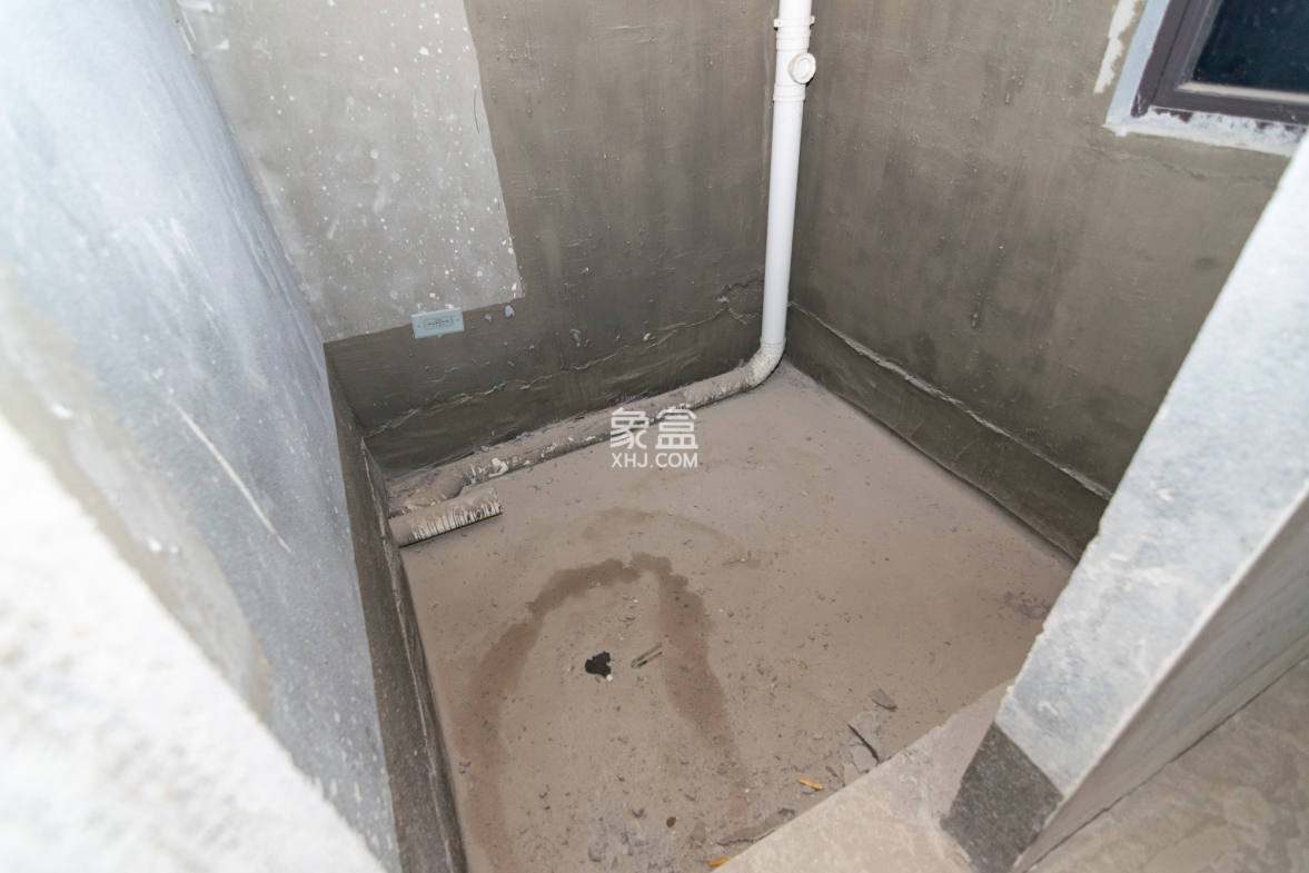 阳光城联利悦澜府  4室2厅1卫    95.0万 阳光城联利悦澜府  4室2厅1卫    95.0万卫生间