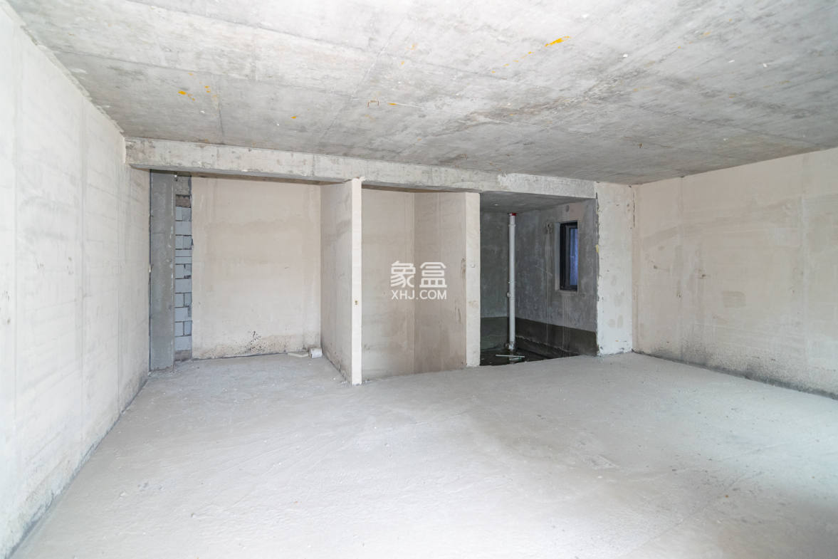 阳光城联利悦澜府  4室2厅1卫    95.0万 阳光城联利悦澜府  4室2厅1卫    95.0万卧室