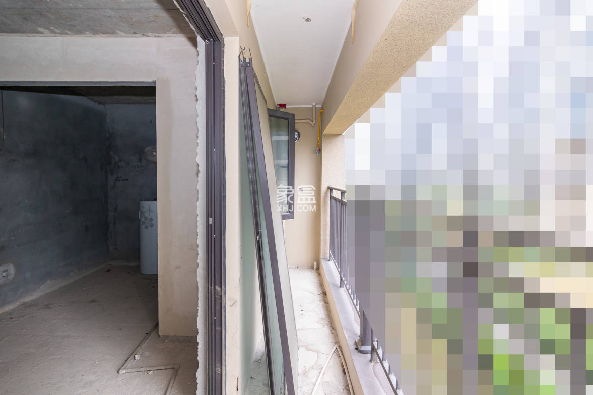 阳光城联利悦澜府  4室2厅1卫    95.0万 阳光城联利悦澜府  4室2厅1卫    95.0万阳台