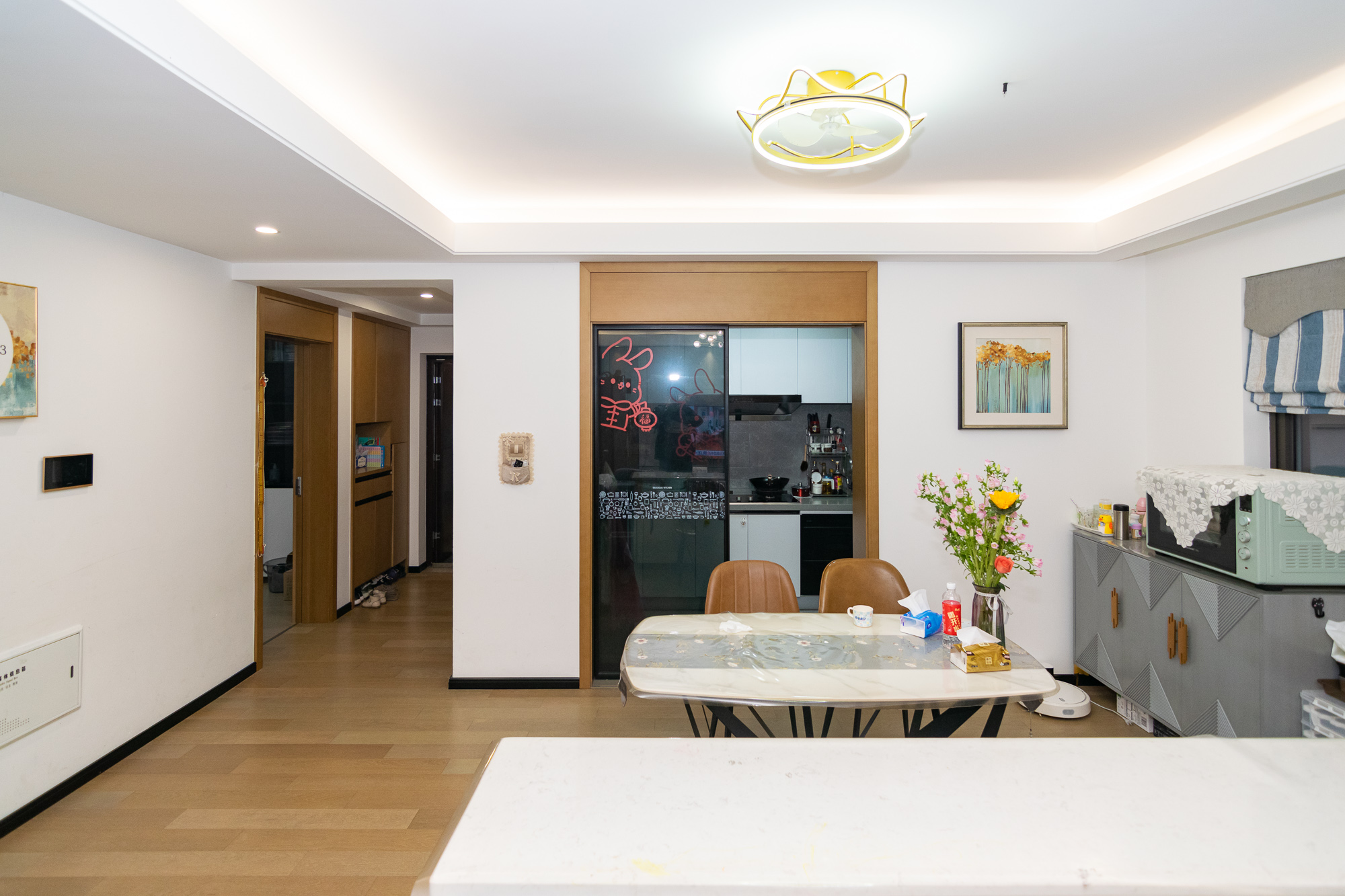 润和美郡（润和紫郡五期）  4室2厅2卫    121.0万客厅