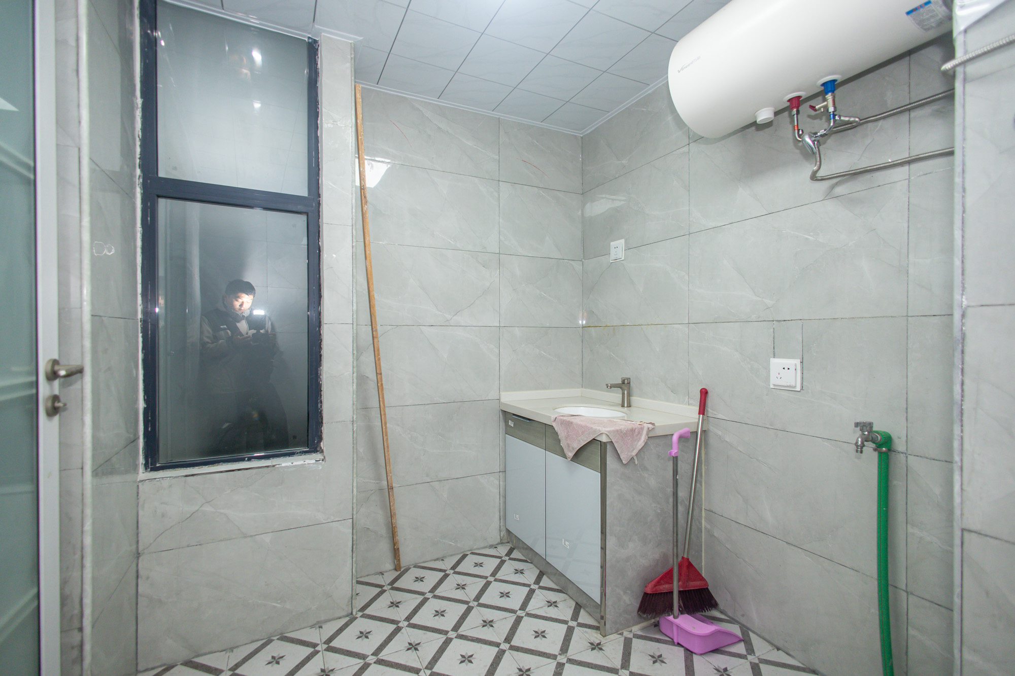 中建悦和城  1室1厅1卫    39.0万 中建悦和城  1室1厅1卫    39.0万卫生间