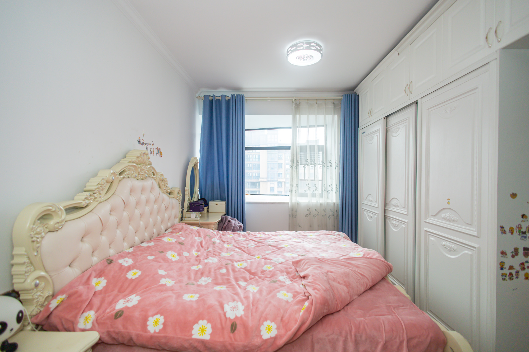 未来漫城 3室2厅1卫 110.0万 未来漫城 3室2厅1卫 110.0万卧室