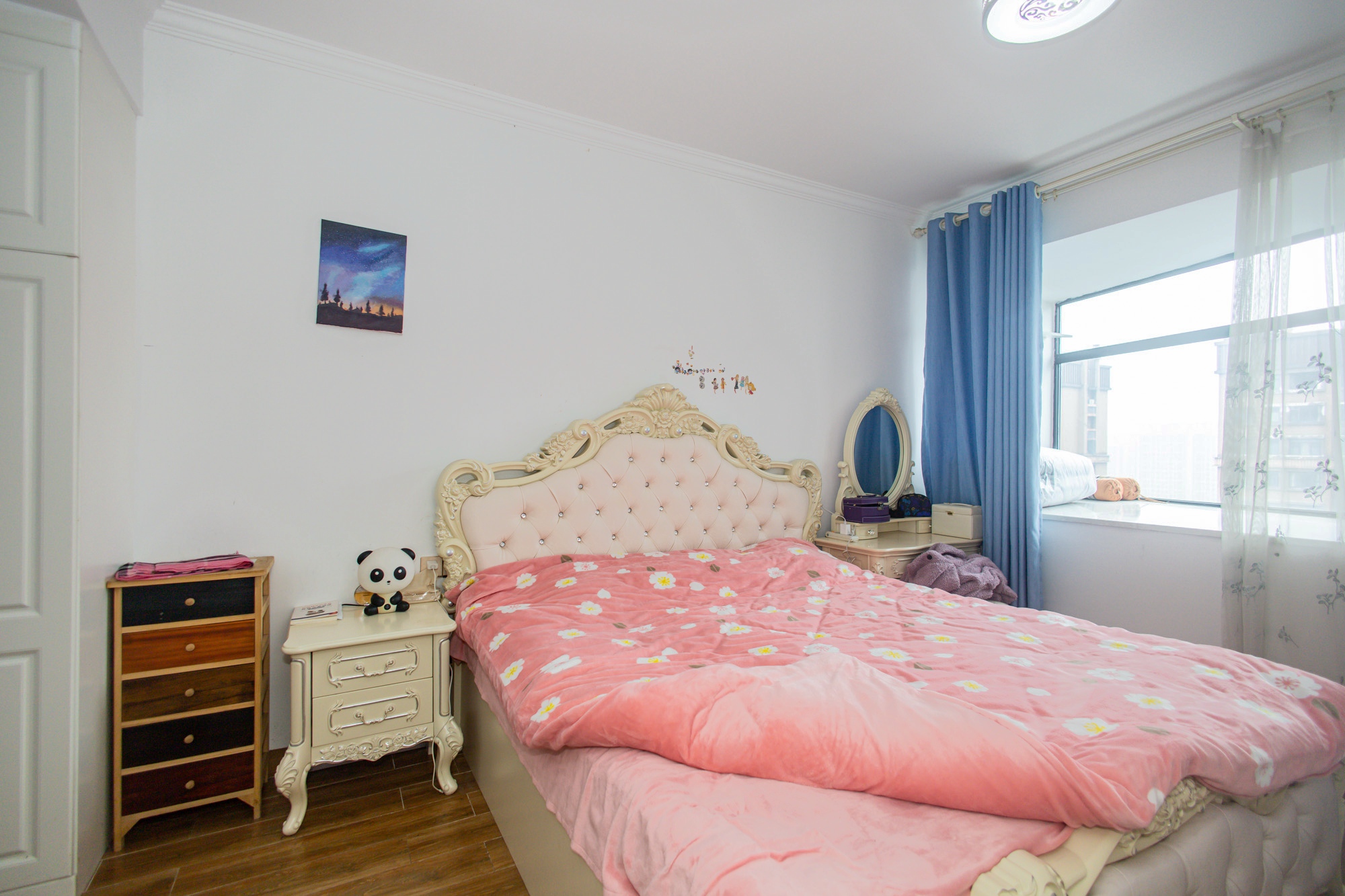 未来漫城 3室2厅1卫 110.0万 未来漫城 3室2厅1卫 110.0万卧室