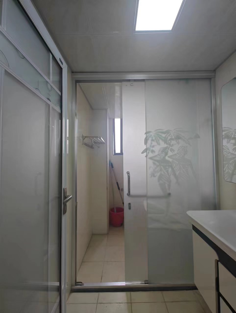 明兴翰苑一期  3室2厅2卫   2200.00元/月室内图