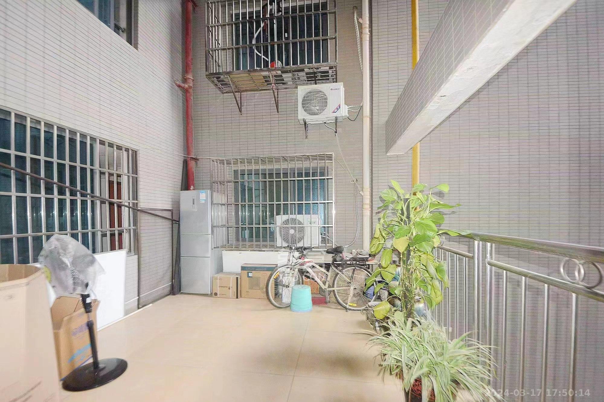 芙蓉蓉苑  2室2厅1卫   3200.00元/月室内图