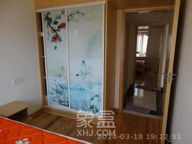 童话里  3室2厅1卫   2200.00元/月室内图