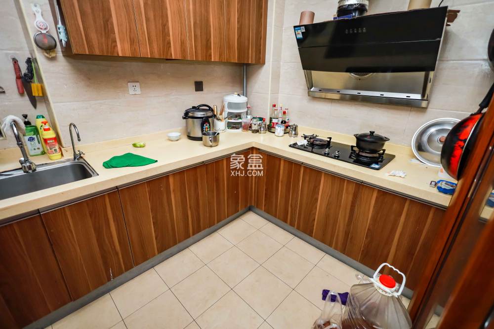 麓谷小鎮(zhèn)  3室2廳1衛(wèi)   66.80萬